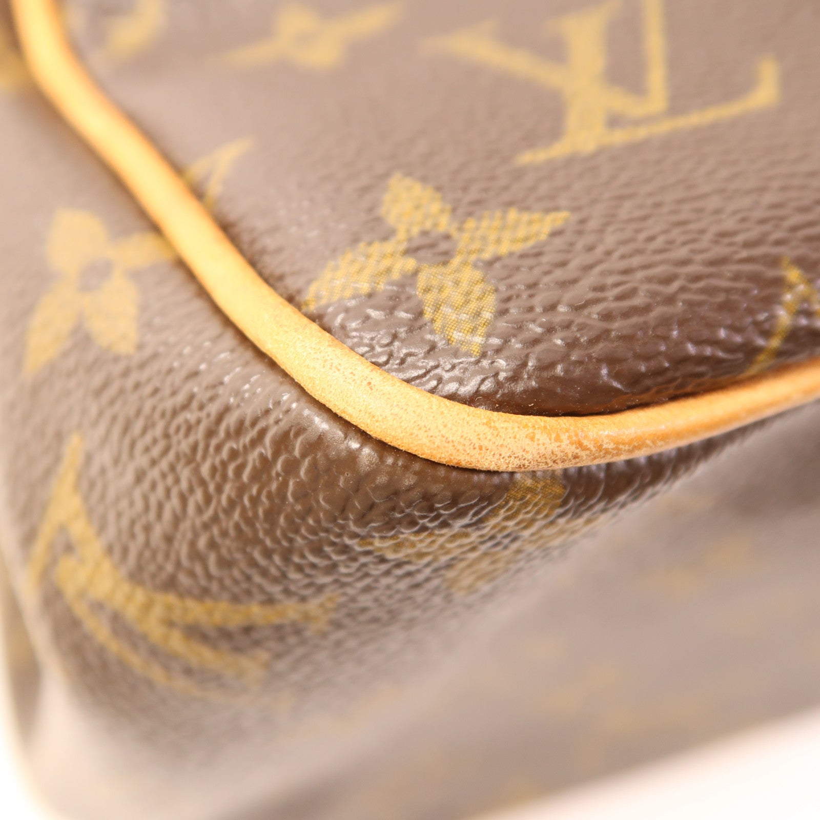 LOUIS VUITTON Monogram Batignolles金扣肩背袋