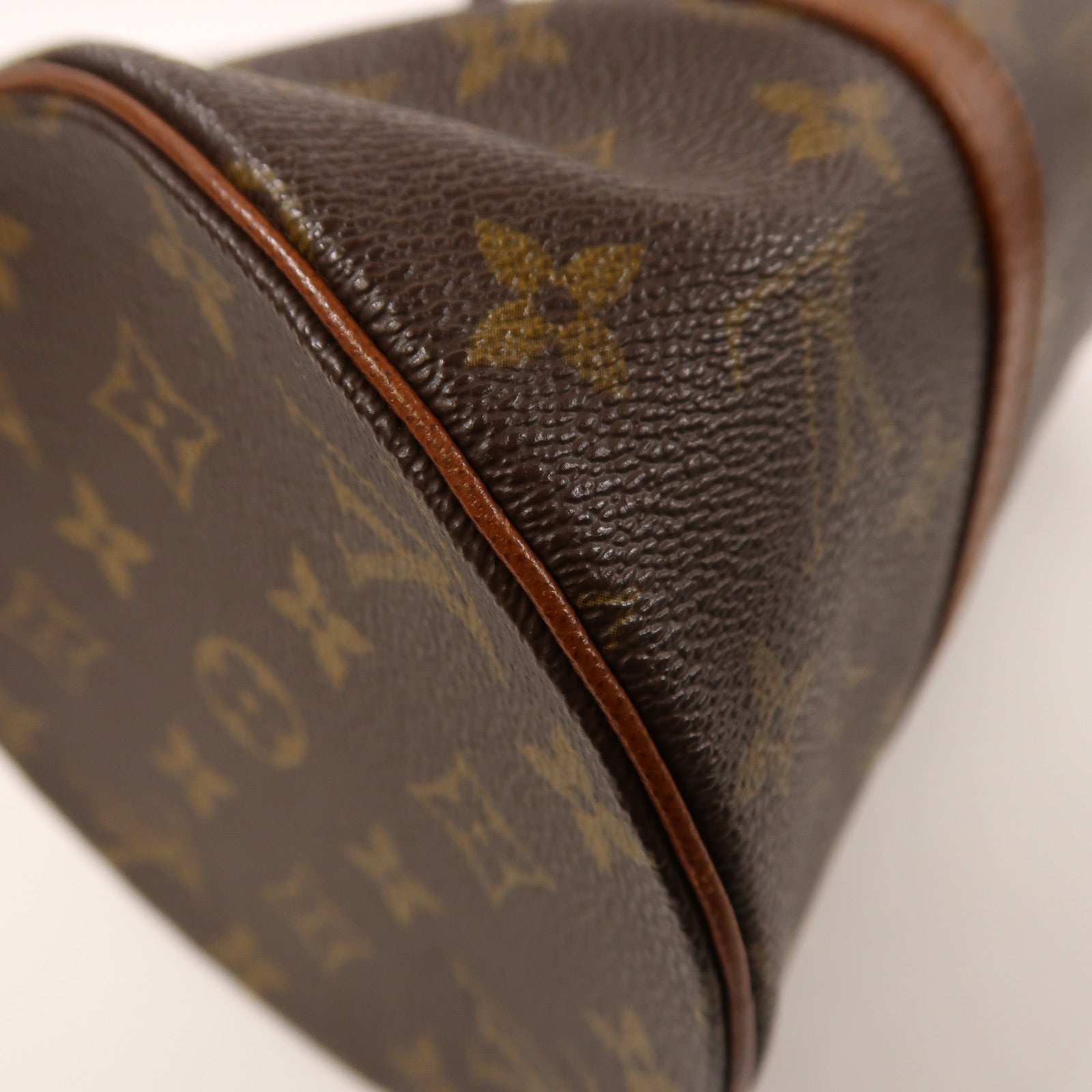 LOUIS VUITTON Monogram Papillon 30金扣手挽袋