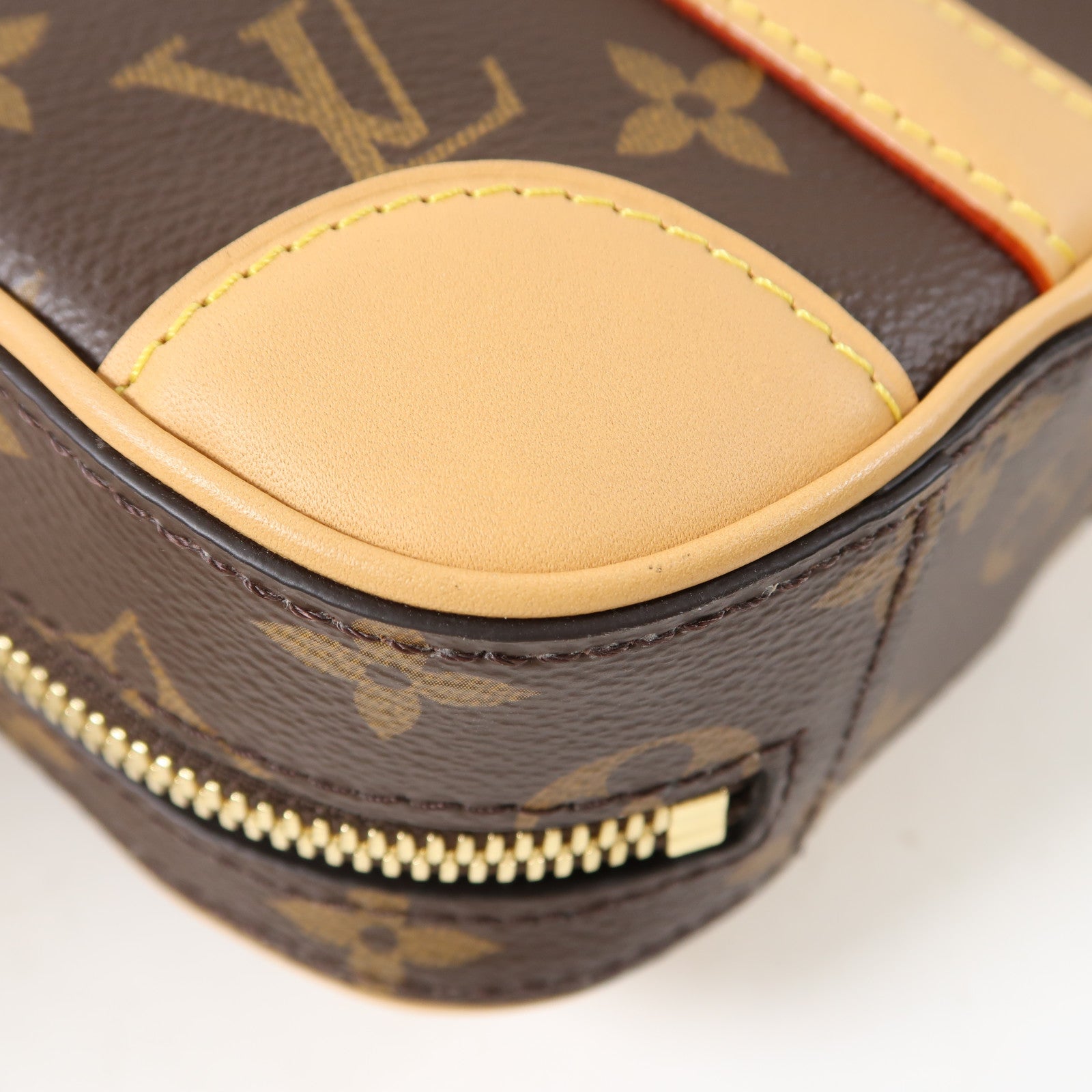 LOUIS VUITTON 【激減優惠】塗層帆布Verticale金扣手挽肩背兩用袋啡色