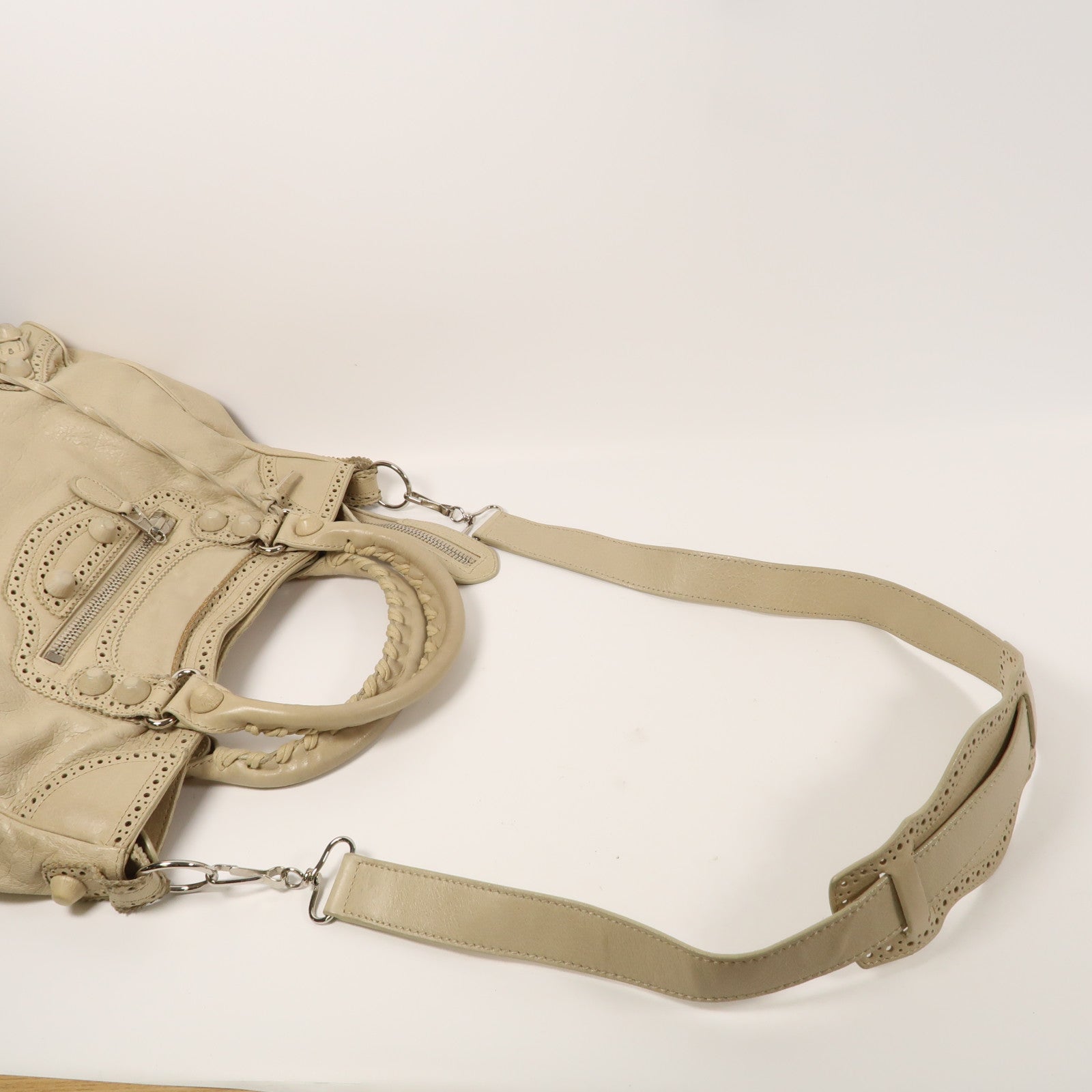 BALENCIAGA 牛皮皮革Giant City銀扣手挽肩背兩用袋米色