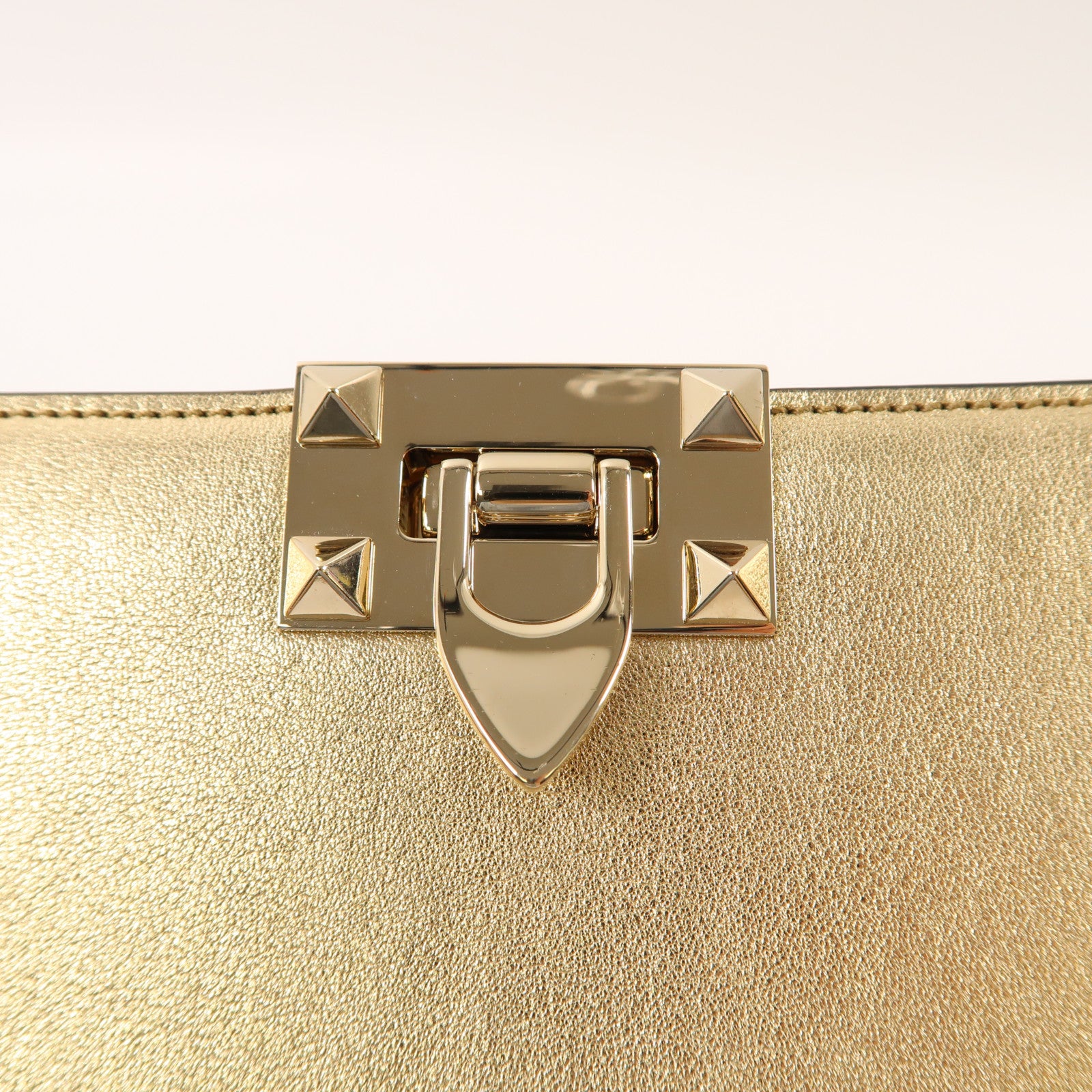 Valentino 牛皮皮革Shoulder Bag金扣手拿包肩背袋金色/銀色
