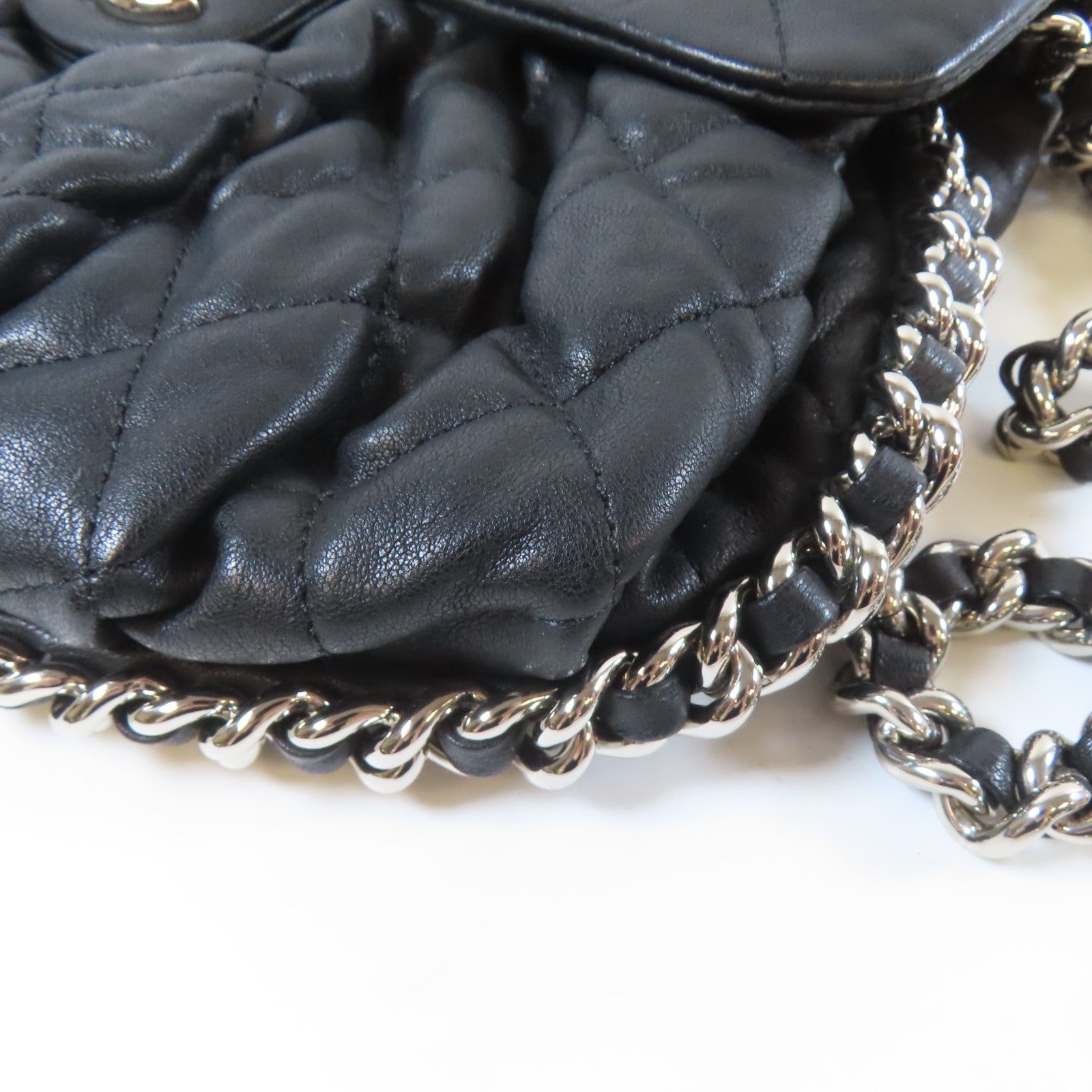 CHANEL 菱格牛皮皮革Chain Shoulder銀扣鏈帶肩背袋黑色