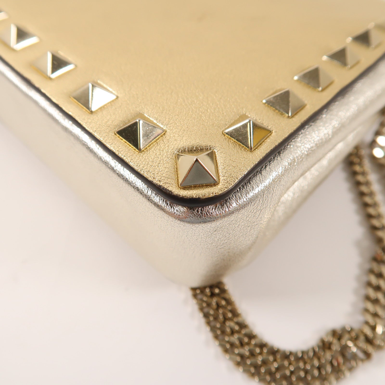 Valentino 牛皮皮革Shoulder Bag金扣手拿包肩背袋金色/銀色