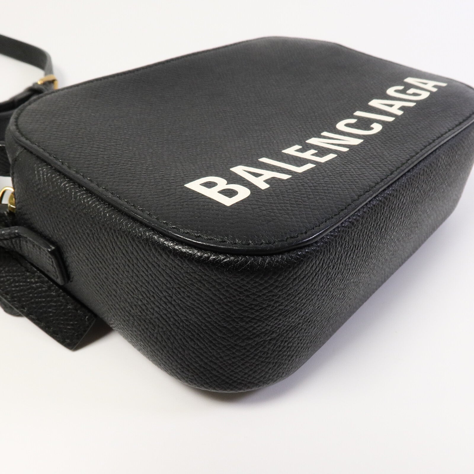 BALENCIAGA 牛皮皮革Ville Camera Bag XS肩背袋