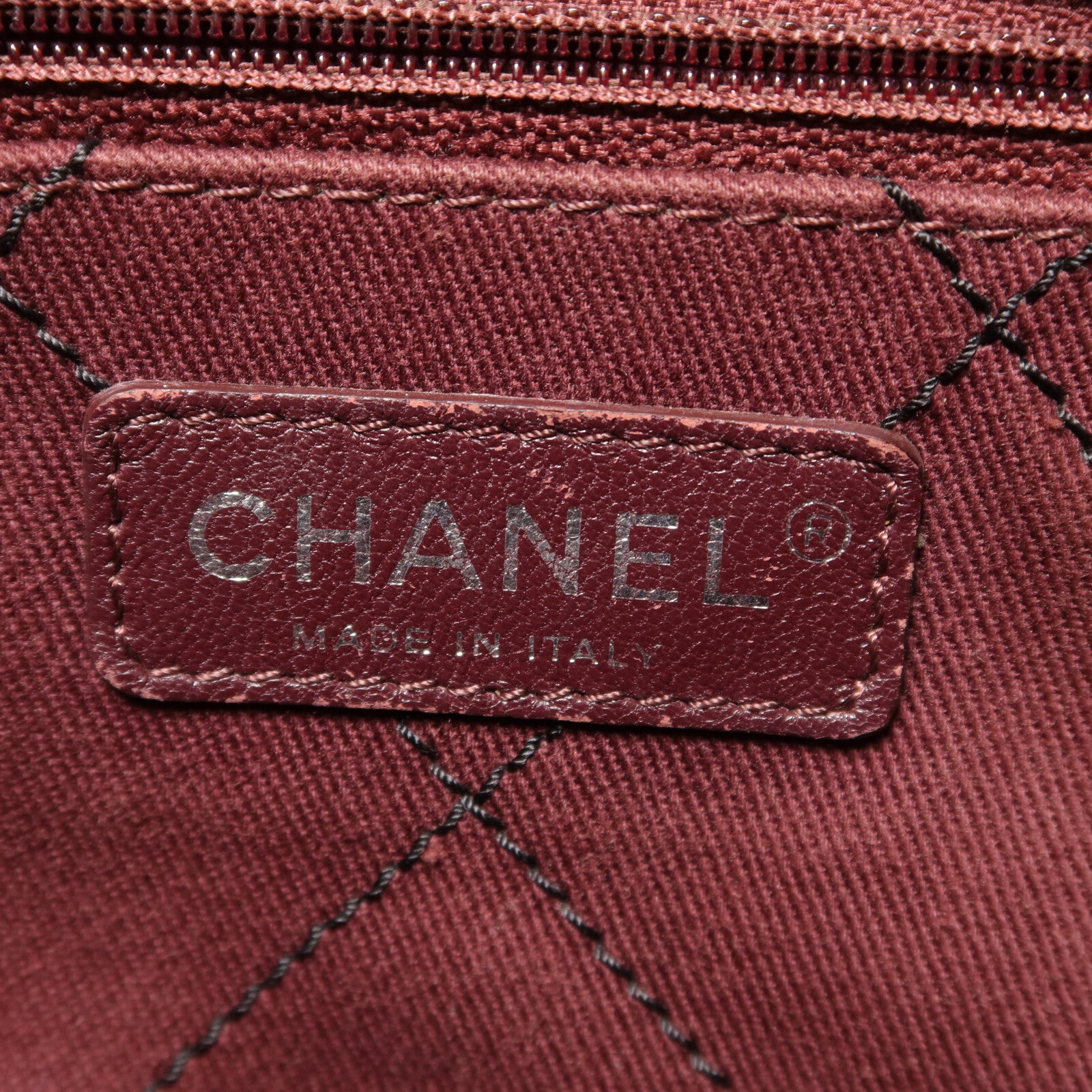 CHANEL 牛皮皮革On the Road Tote手挽袋
