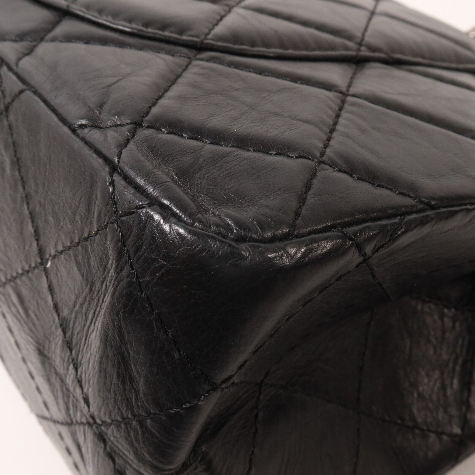 CHANEL 牛皮皮革2.55 Reissue 226 Double Flap Bag鏈帶肩背袋