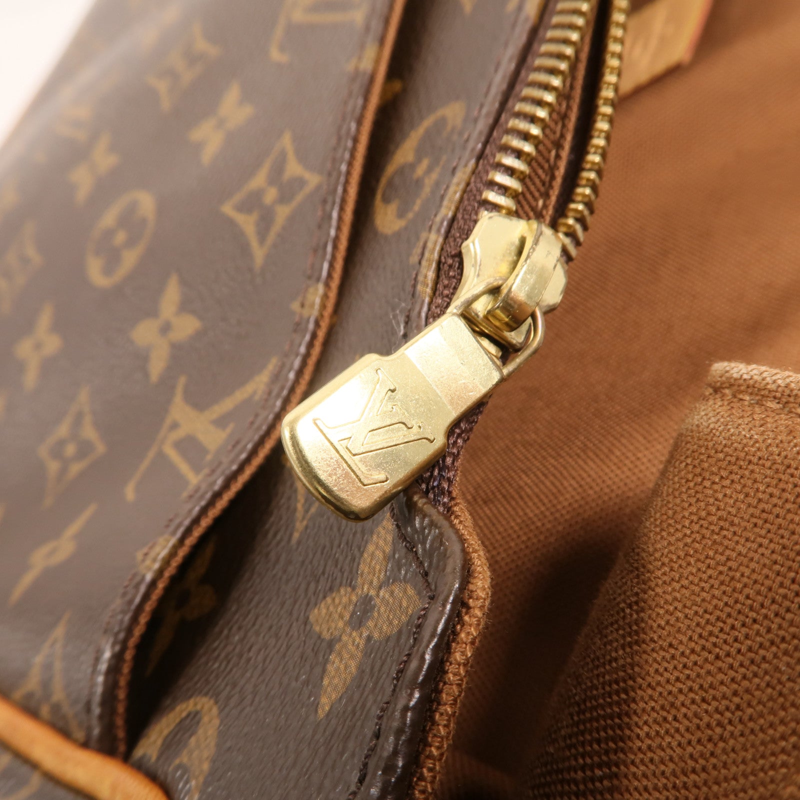LOUIS VUITTON 【激減優惠】Monogram Valmy MM金扣肩背袋