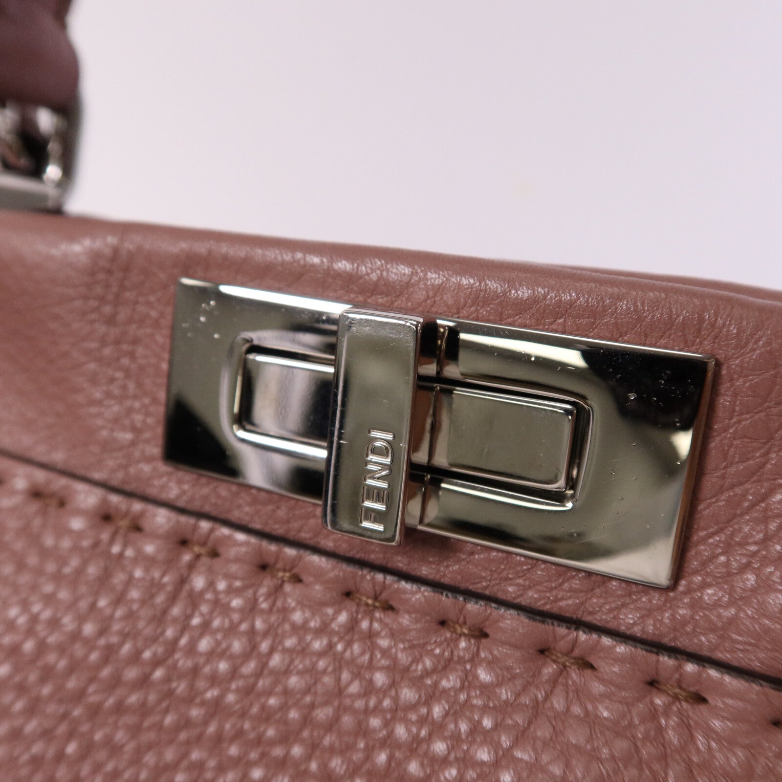 FENDI 【激減優惠】牛皮皮革Peekaboo Medium銀扣手挽肩背兩用袋
