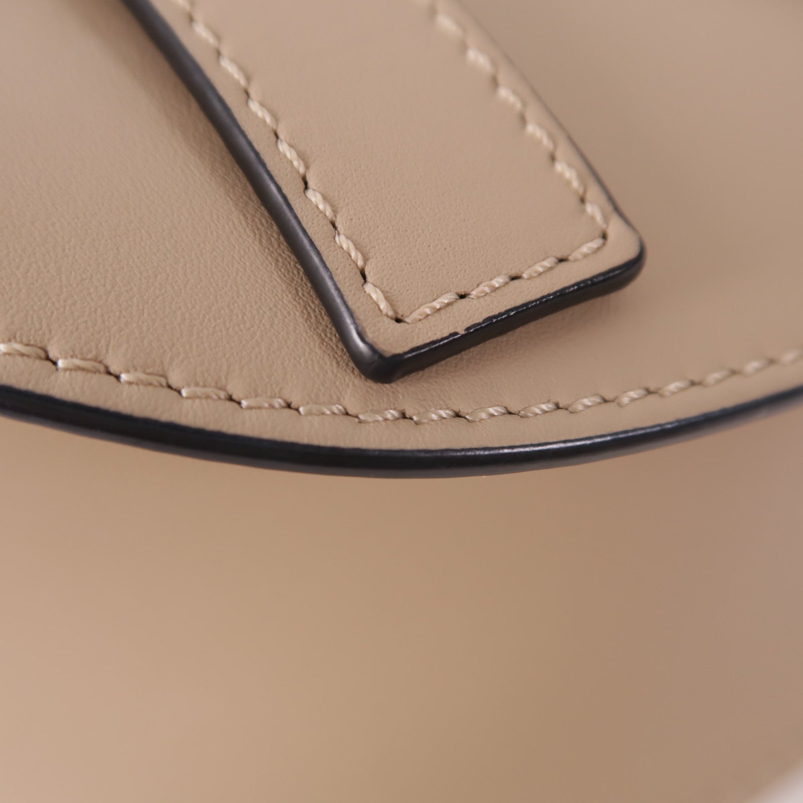 LOEWE 牛皮皮革Gate Small金扣肩背袋