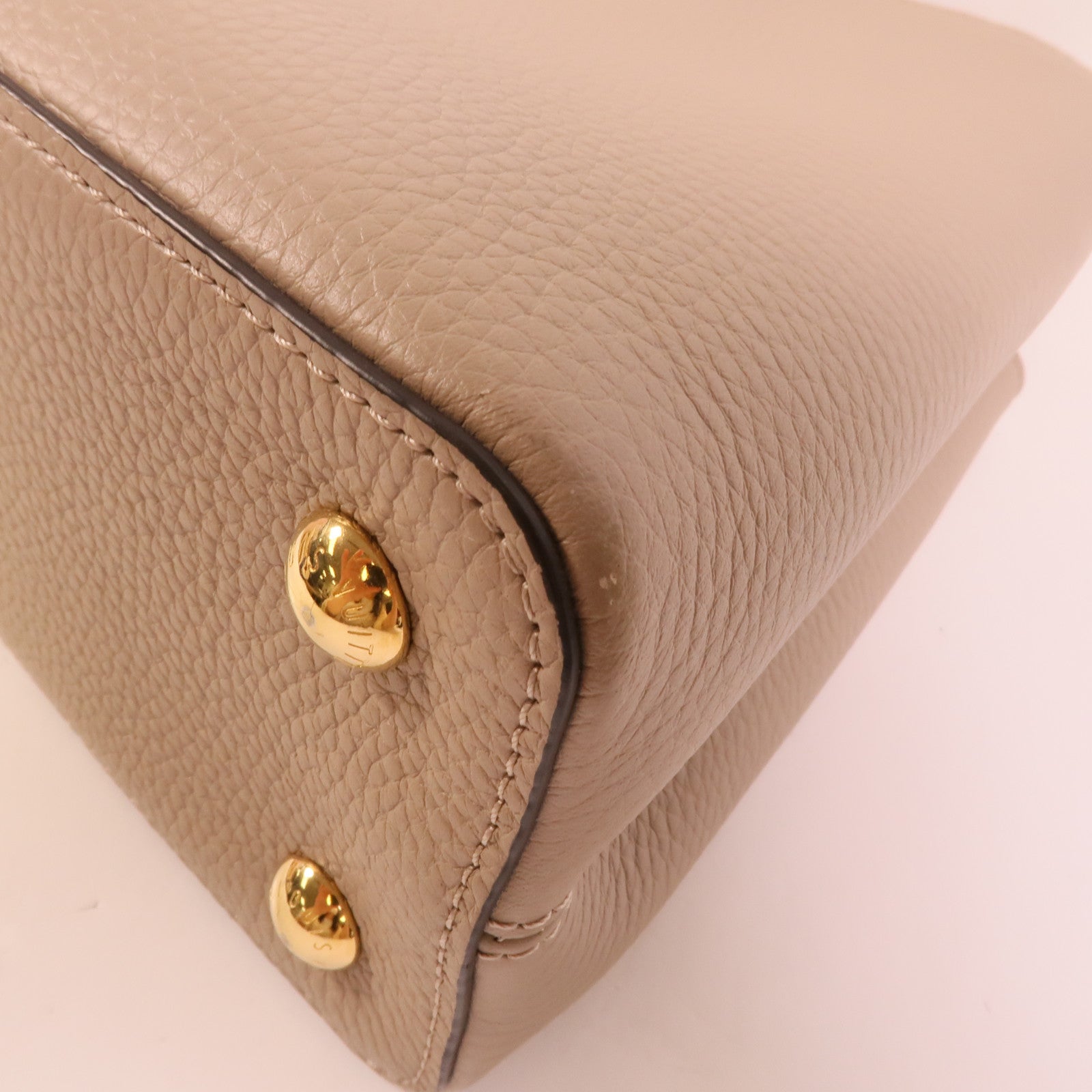 LOUIS VUITTON Taurillon皮革Capucines MM手挽肩背兩用袋