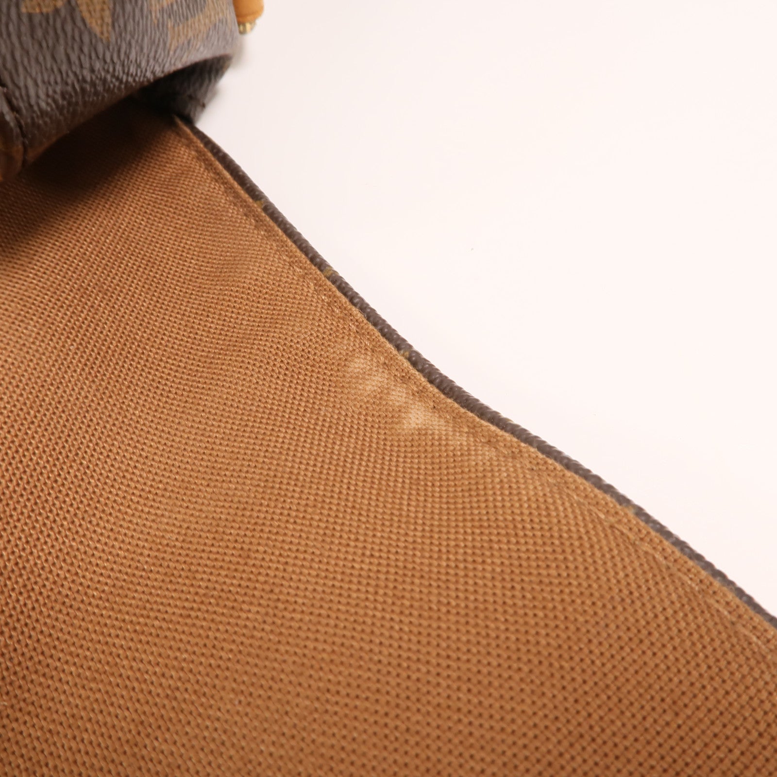 LOUIS VUITTON 【激減優惠】Monogram Valmy MM金扣肩背袋