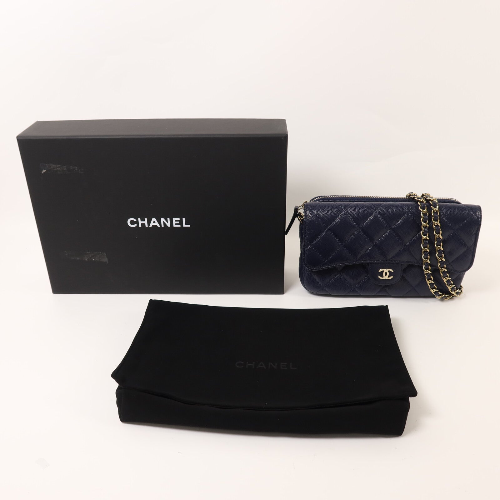 CHANEL 牛皮皮革Phone Case Bag金扣鏈帶肩背袋
