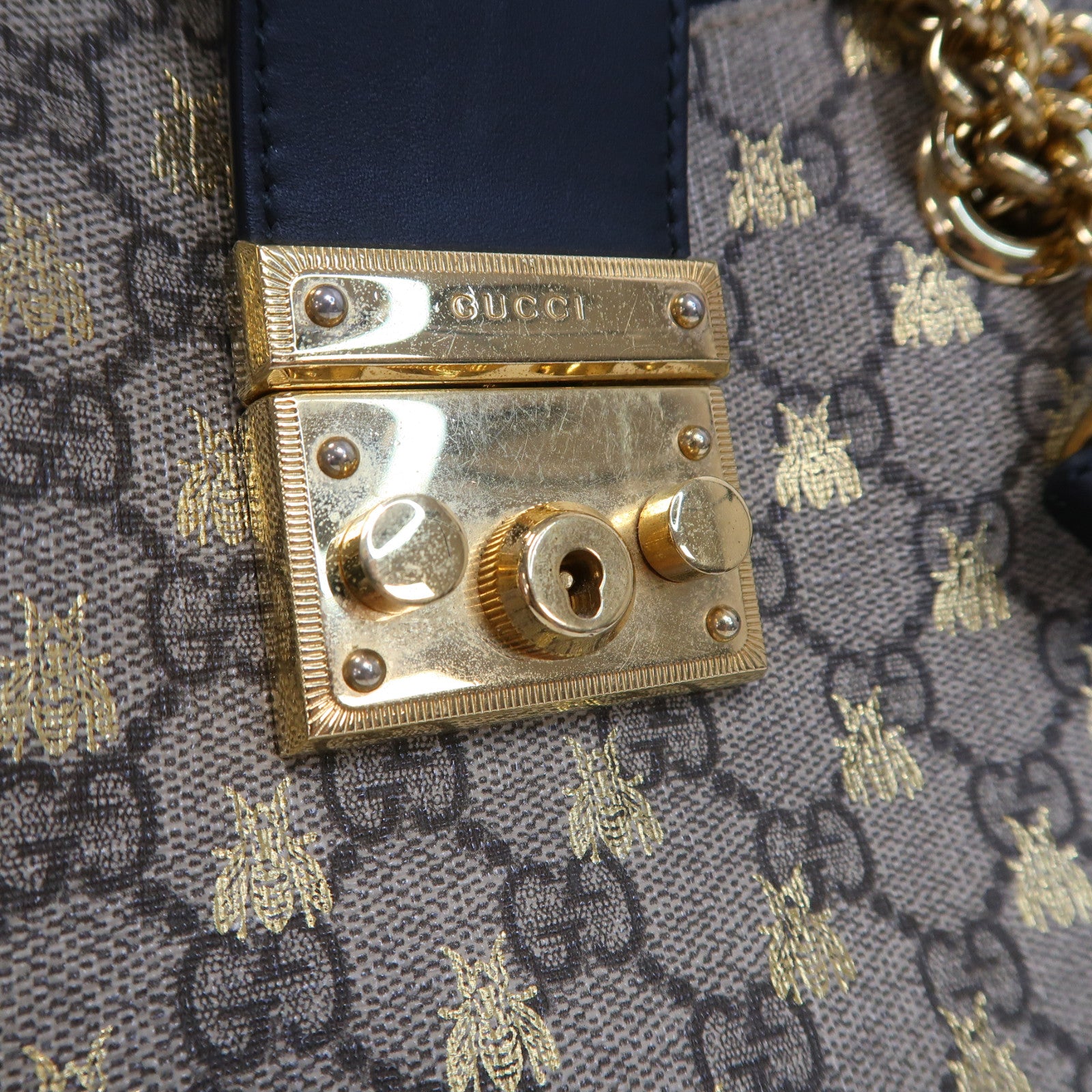 GUCCI 塗層帆布Padlock Bee金扣肩背袋啡色