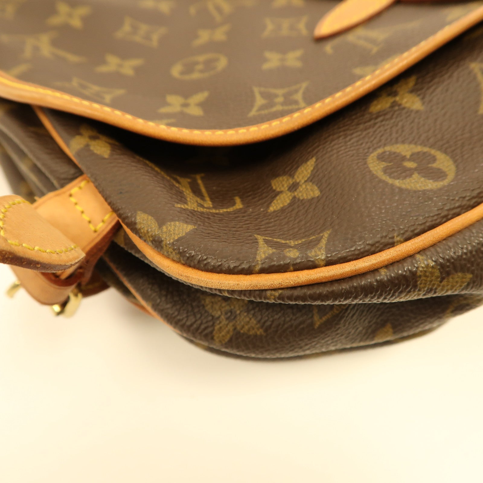 LOUIS VUITTON Monogram Saumur 30金扣肩背袋啡色