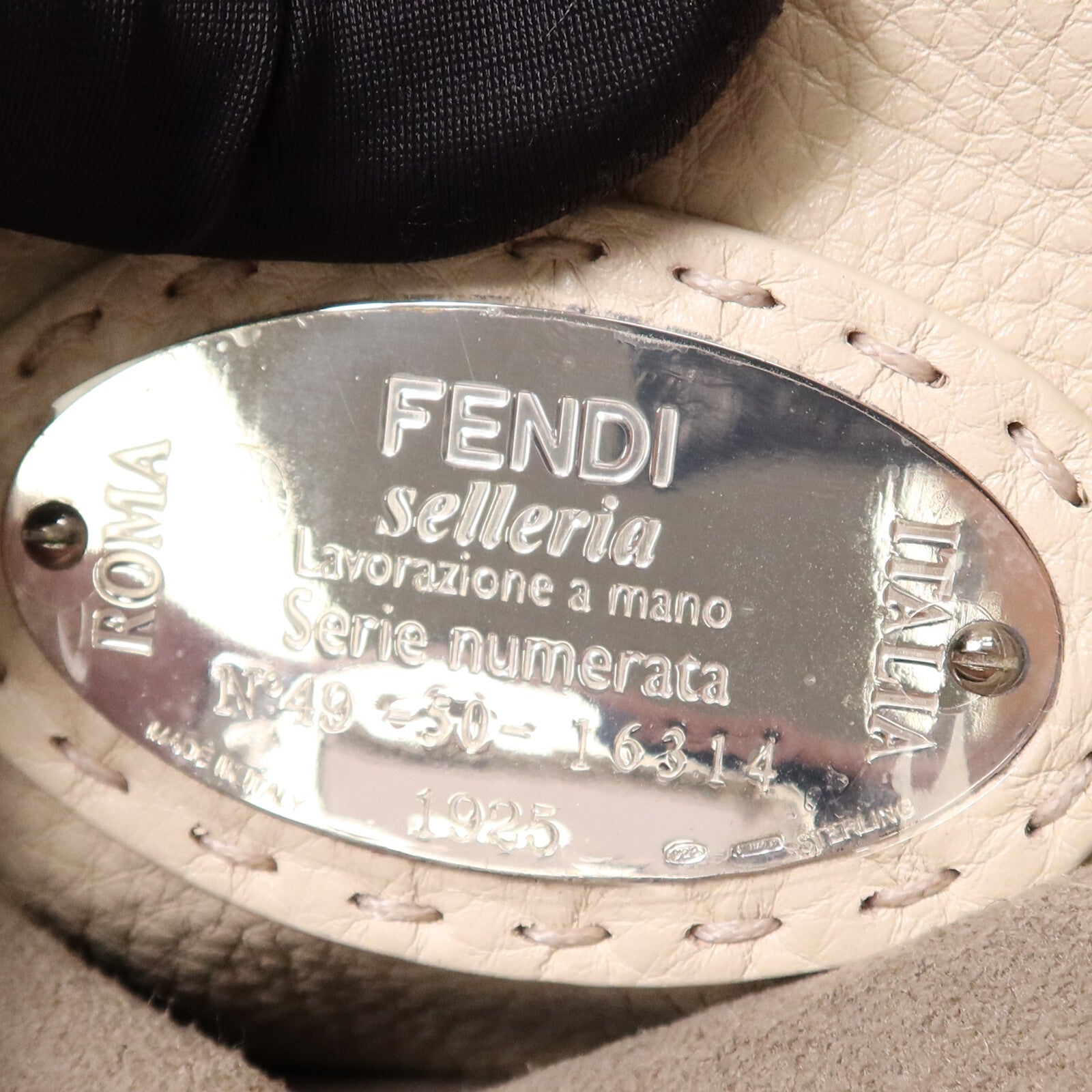 FENDI 【激減優惠】牛皮皮革Peekaboo Medium銀扣手挽肩背兩用袋