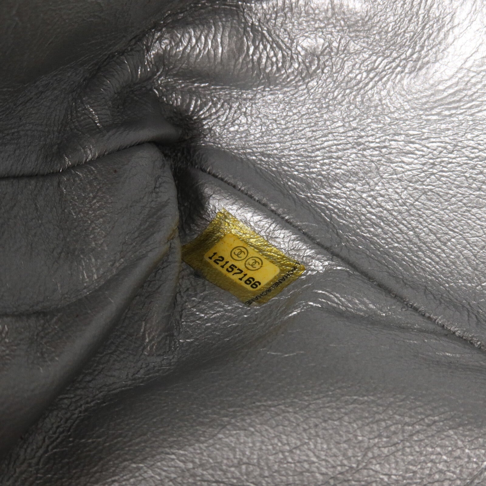 CHANEL 牛皮皮革2.55 Reissue 226 Double Flap Bag鏈帶肩背袋