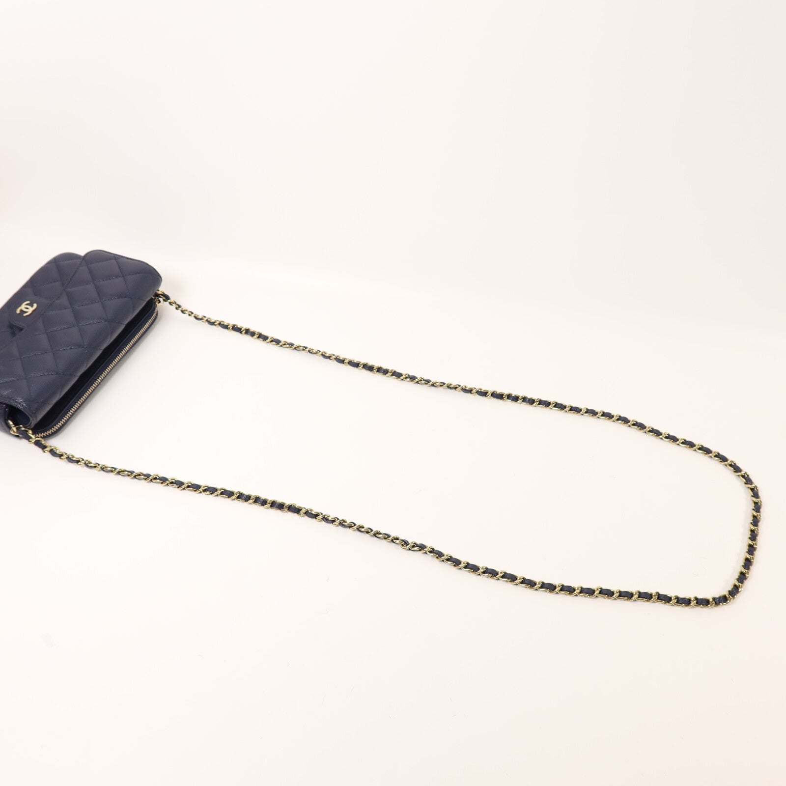 CHANEL 牛皮皮革Phone Case Bag金扣鏈帶肩背袋