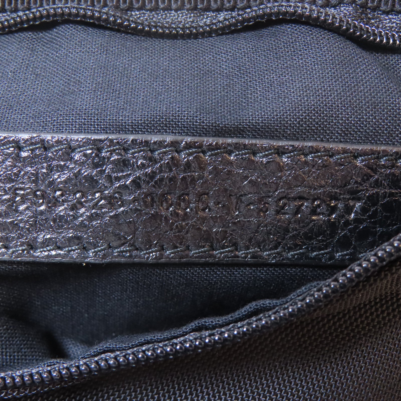 BALENCIAGA 【激減優惠】皮革Shoulder Bag黑扣肩背袋黑色