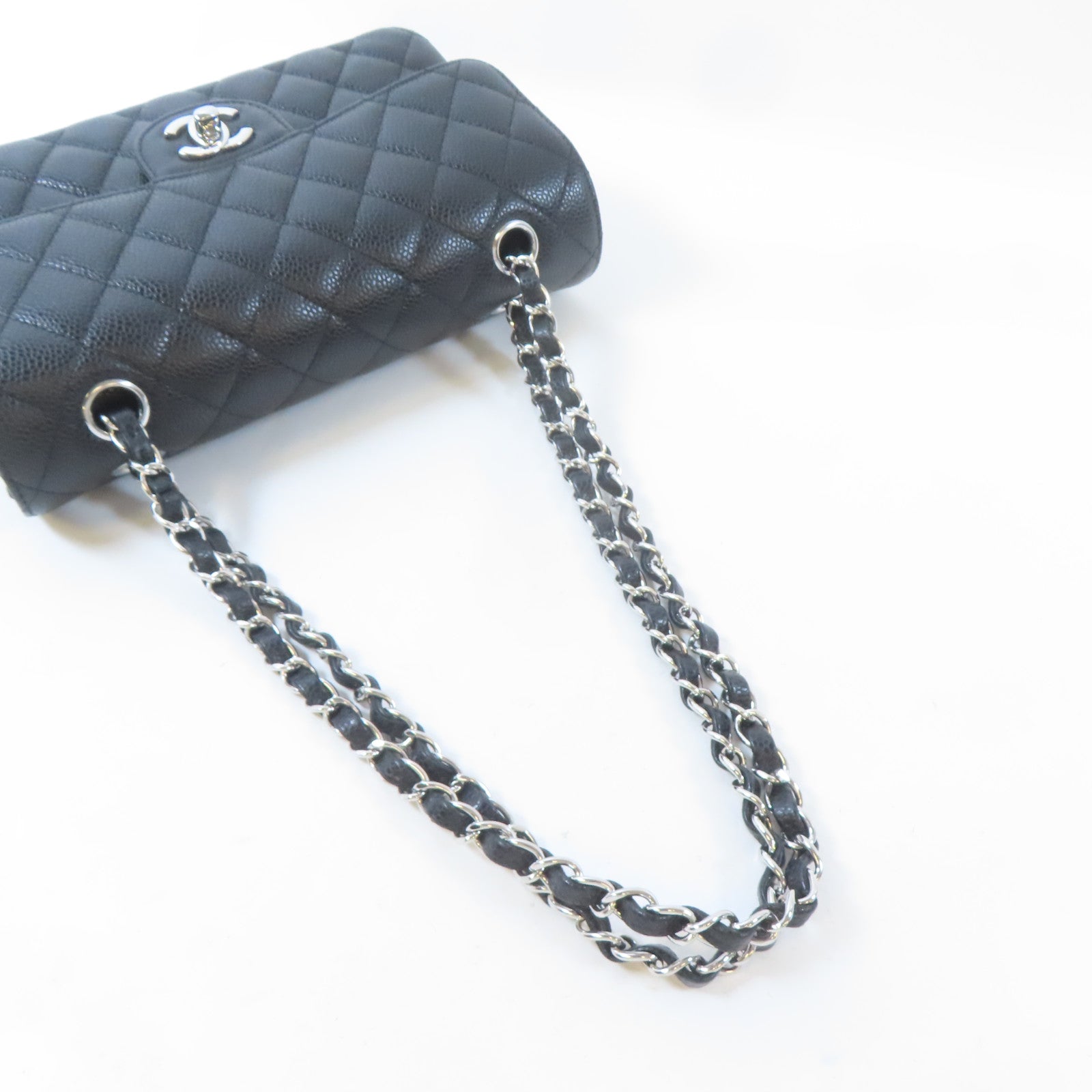 CHANEL 菱格牛皮皮革Classic 23cm銀扣鏈帶肩背袋黑色