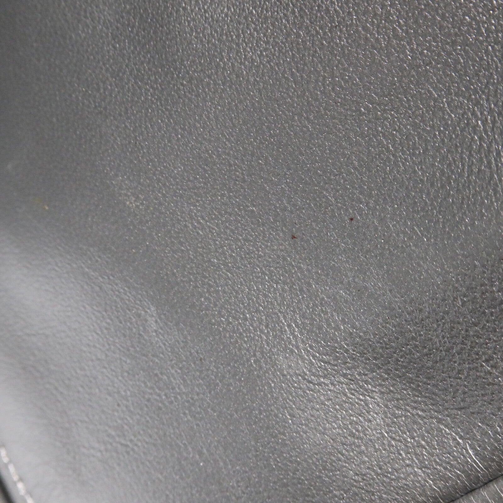 CHANEL 牛皮皮革2.55 Reissue 226 Double Flap Bag鏈帶肩背袋