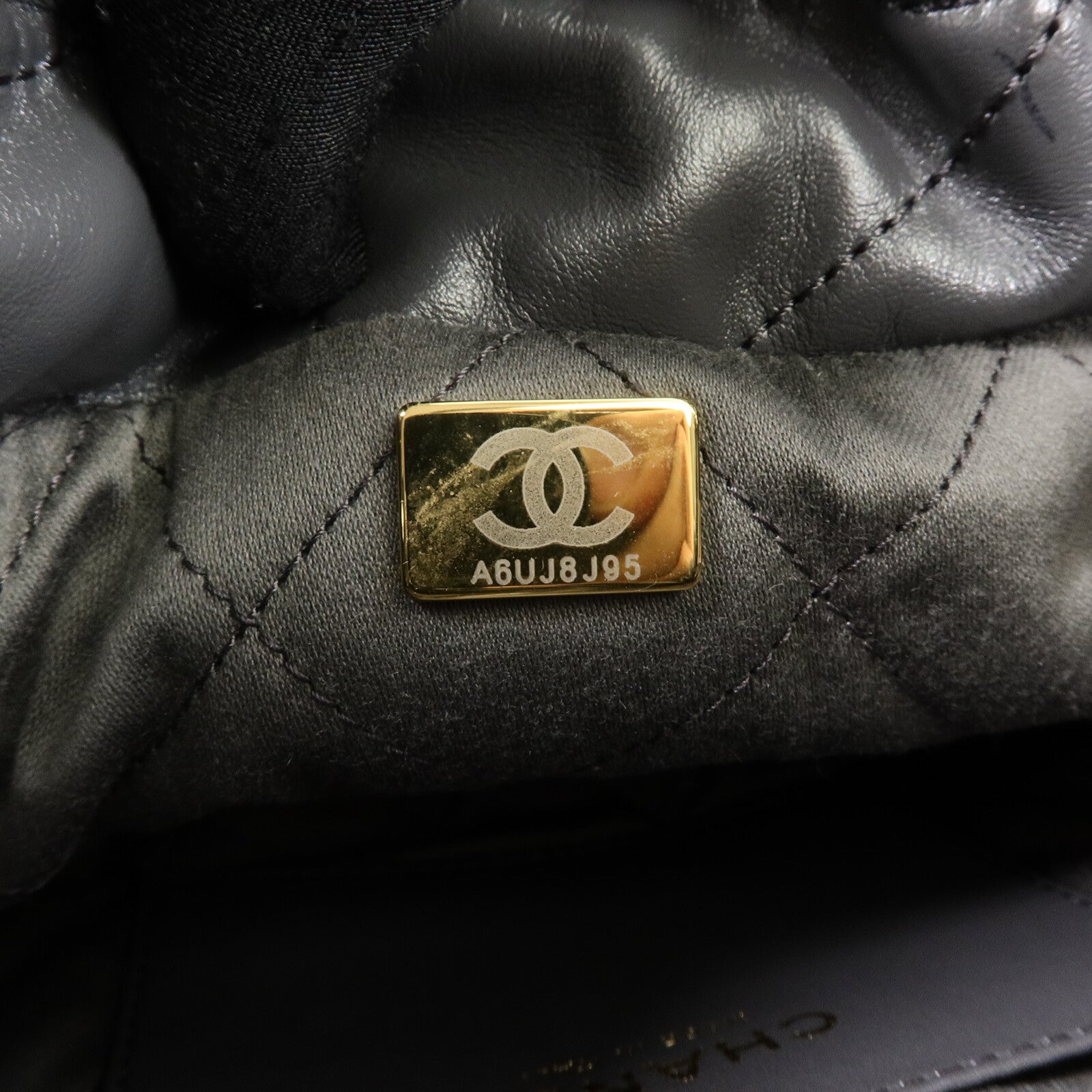 CHANEL 牛皮皮革Mini 22手挽肩背兩用袋