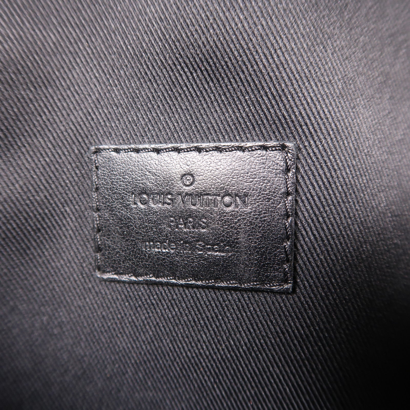 LOUIS VUITTON Monogram Eclipse Discovery Bumbag PM腰包黑色