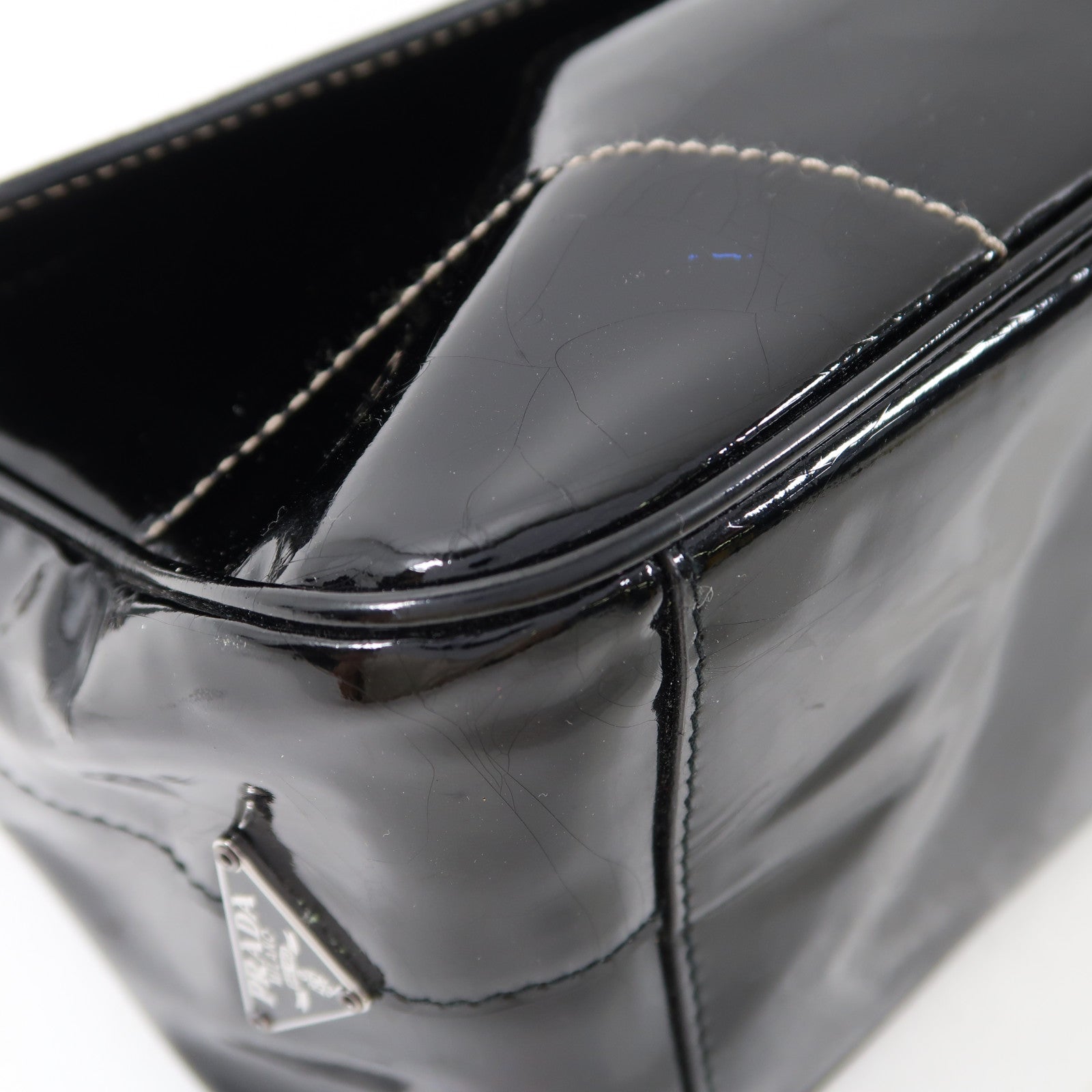 PRADA 【激減優惠】漆皮皮革Hand Bag銀扣肩背袋黑色