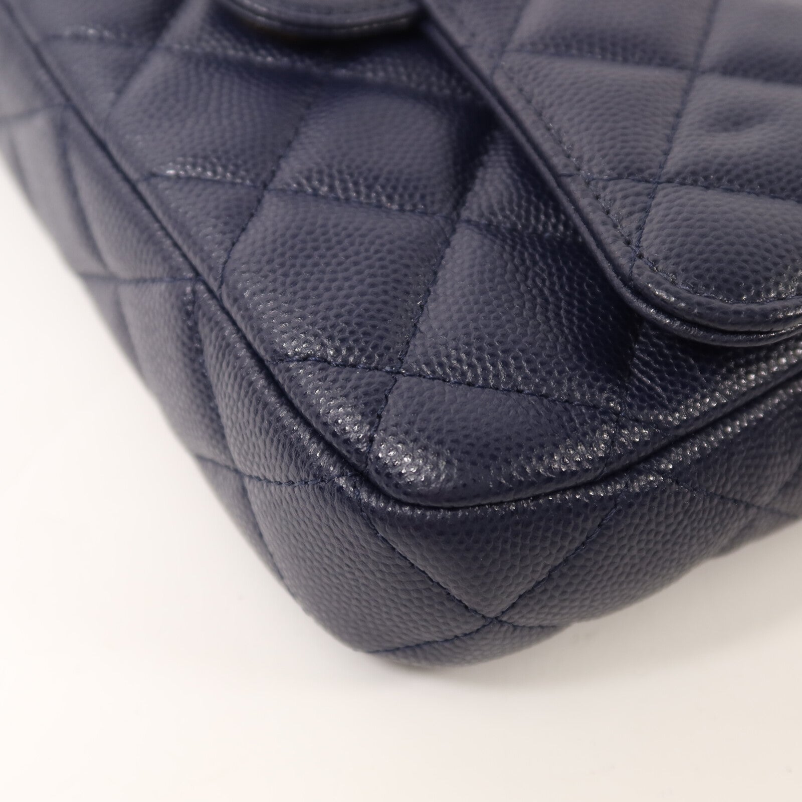 CHANEL 牛皮皮革Phone Case Bag金扣鏈帶肩背袋