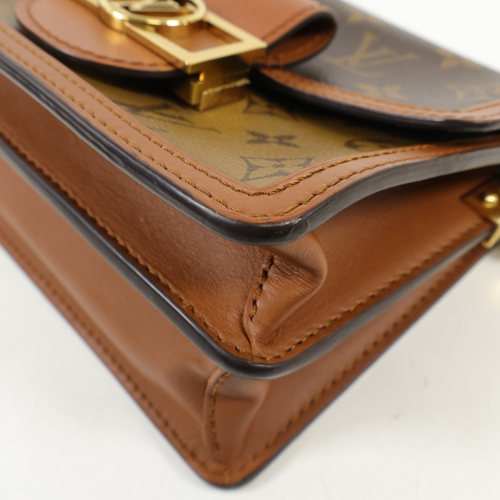 LOUIS VUITTON Monogram Reverse Mini Dauphine金扣肩背袋