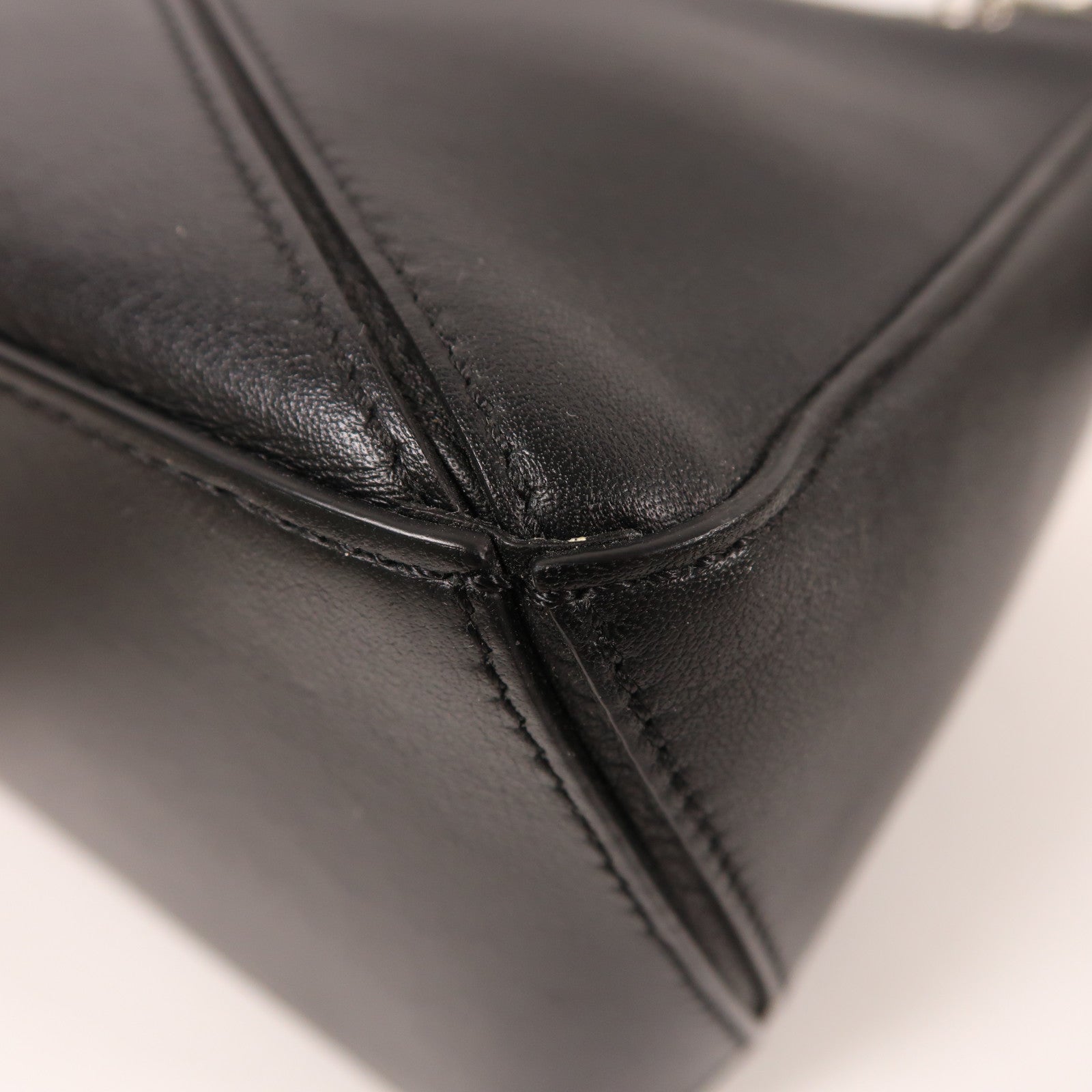 LOEWE 牛皮皮革Small Puzzle銀扣手挽肩背兩用袋黑色