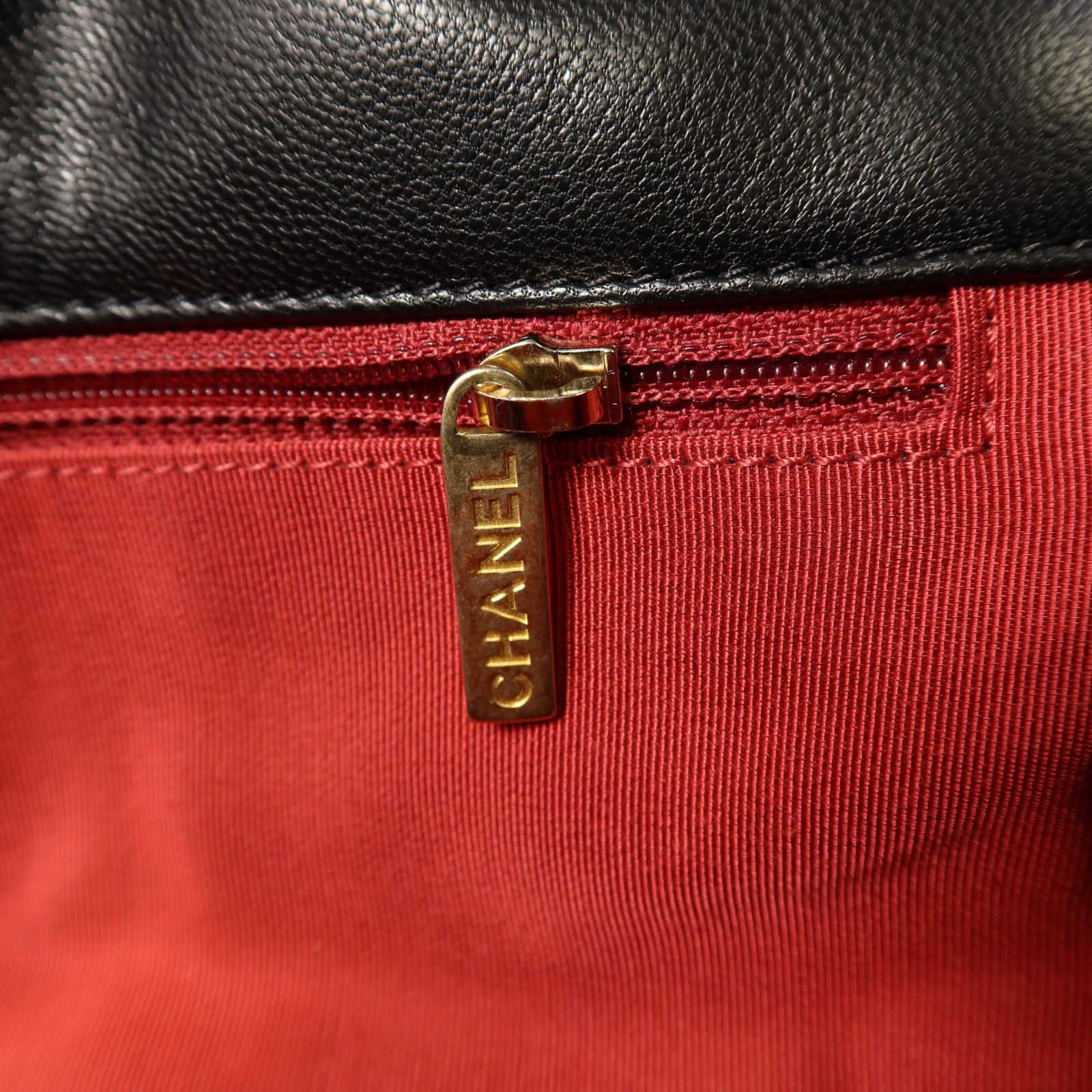 CHANEL 羊皮皮革Chanel 19 Large鏈帶手挽肩背兩用袋