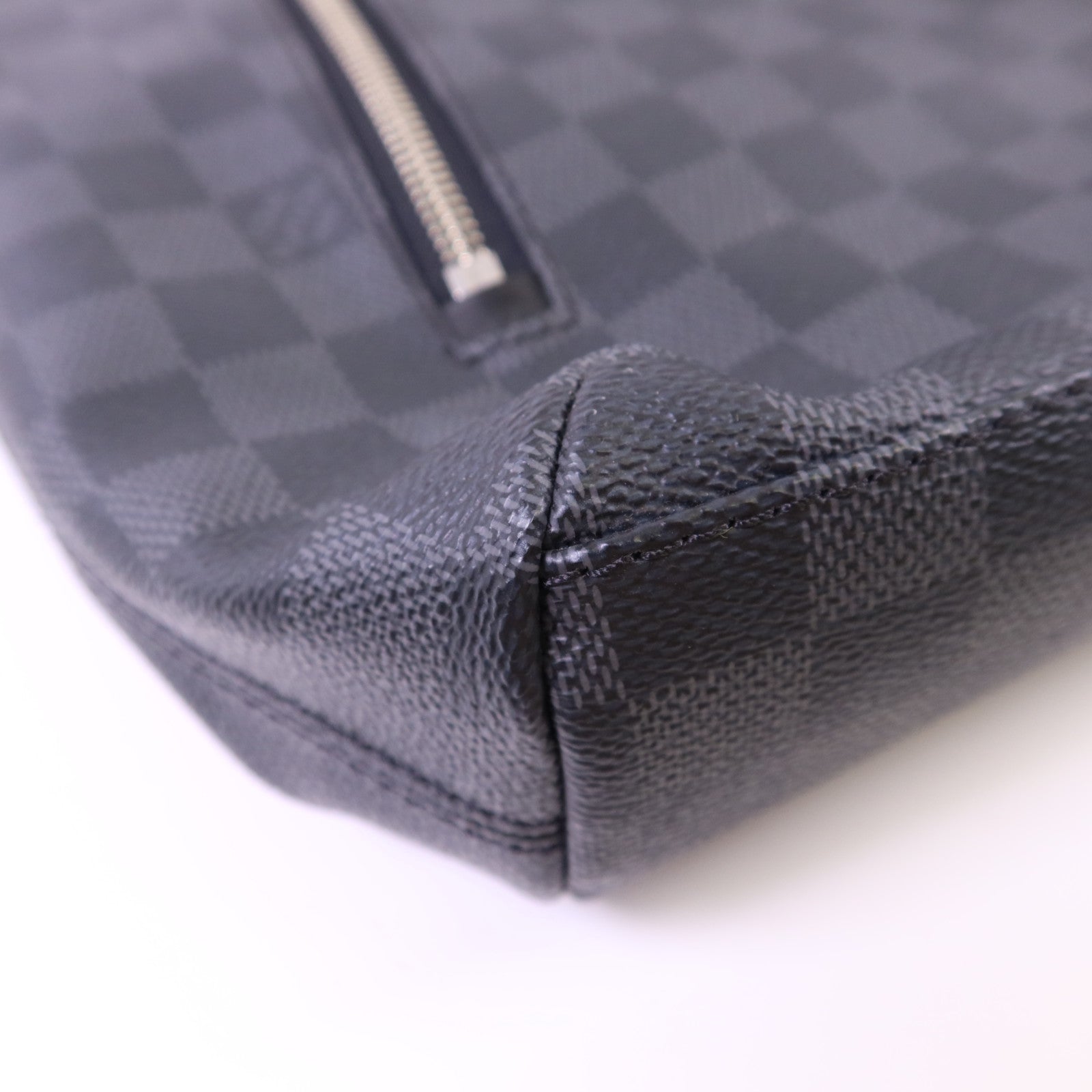 LOUIS VUITTON Damier Graphite Mick MM銀扣肩背袋N41106
