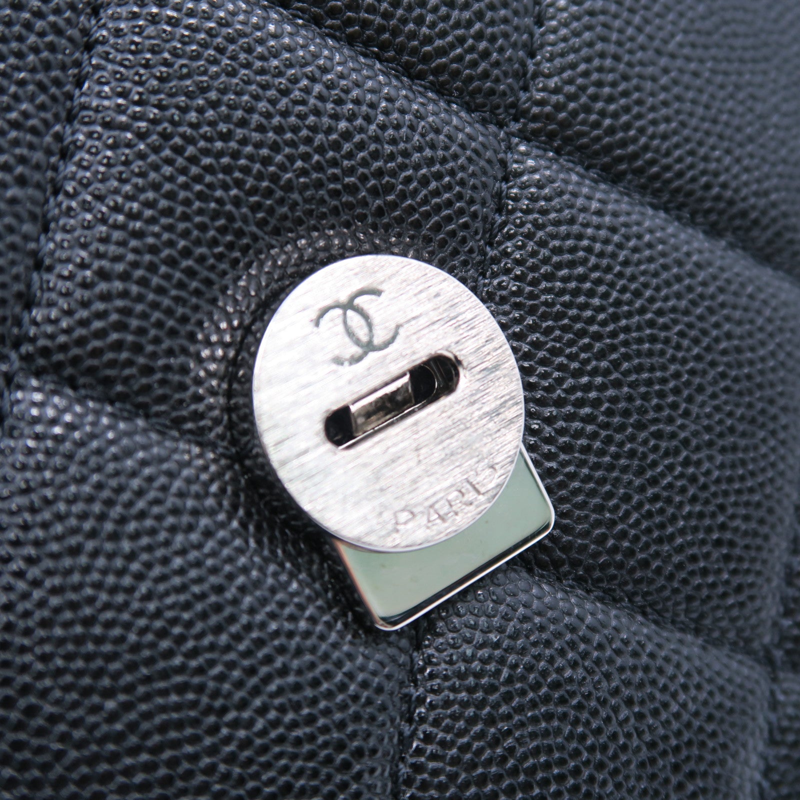 CHANEL 菱格牛皮皮革Chain Shoulder Bag銀扣鏈帶肩背袋黑色