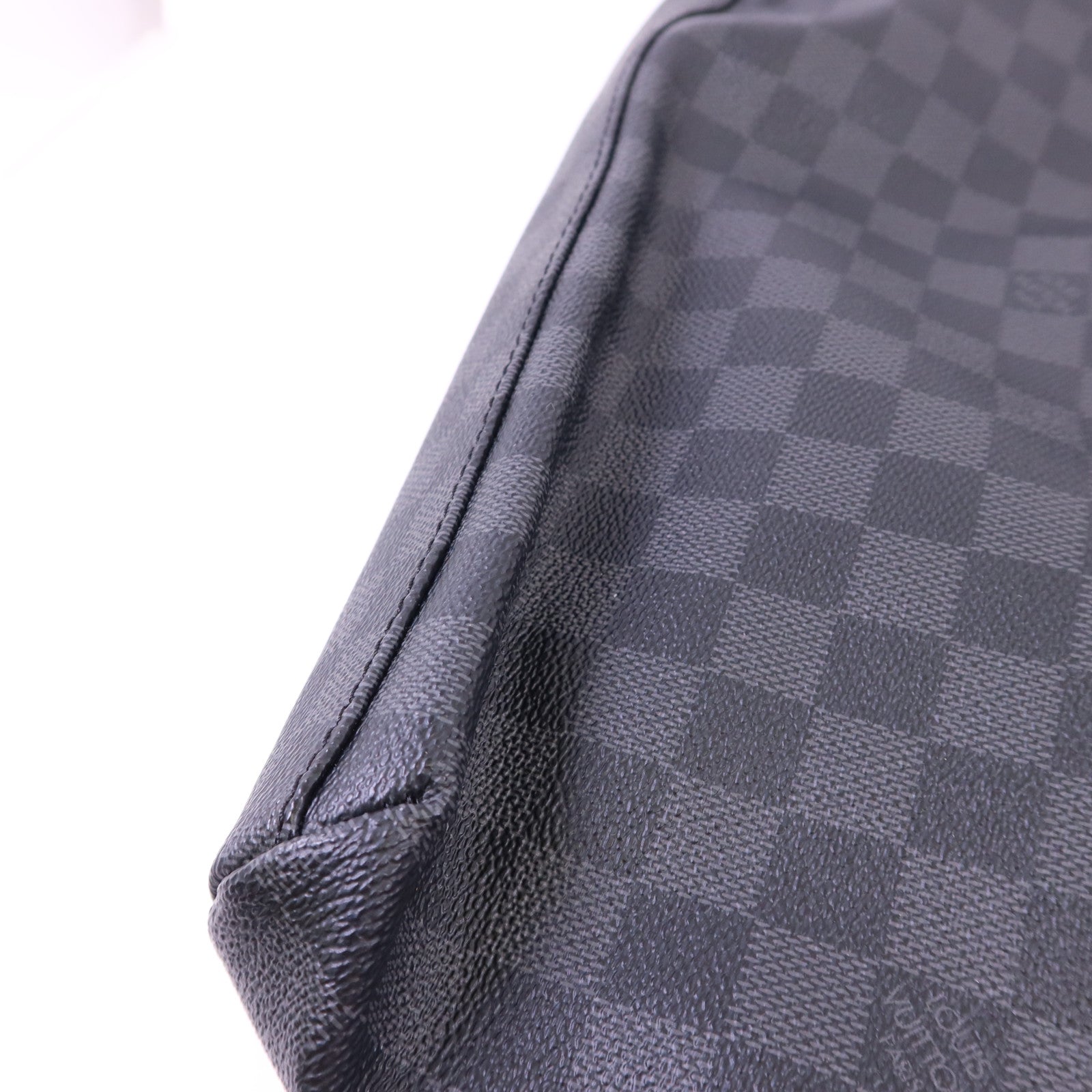 LOUIS VUITTON Damier Graphite Mick MM銀扣肩背袋N41106