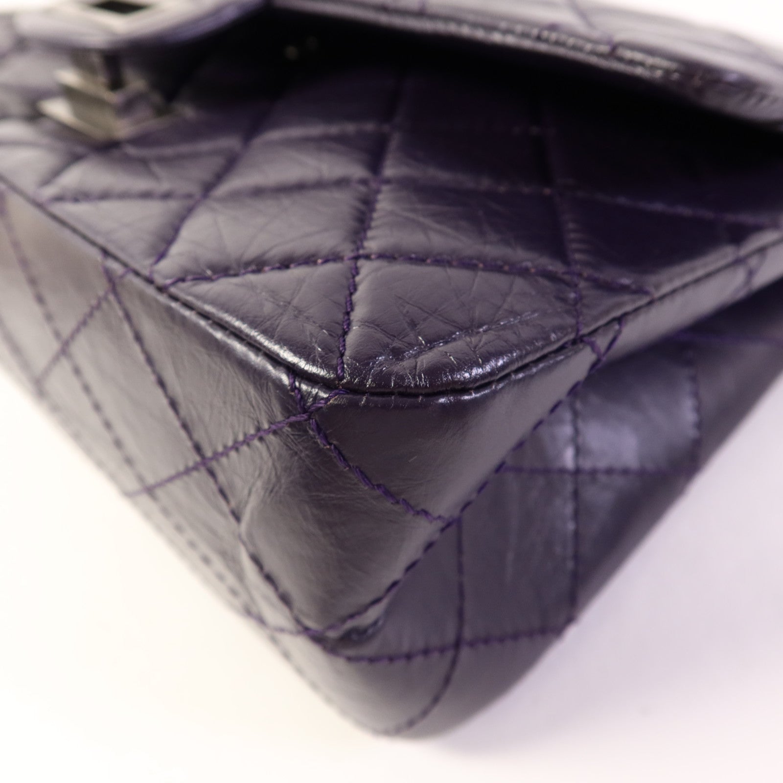 CHANEL 牛皮皮革2.55 Jumbo銀扣鏈帶肩背袋