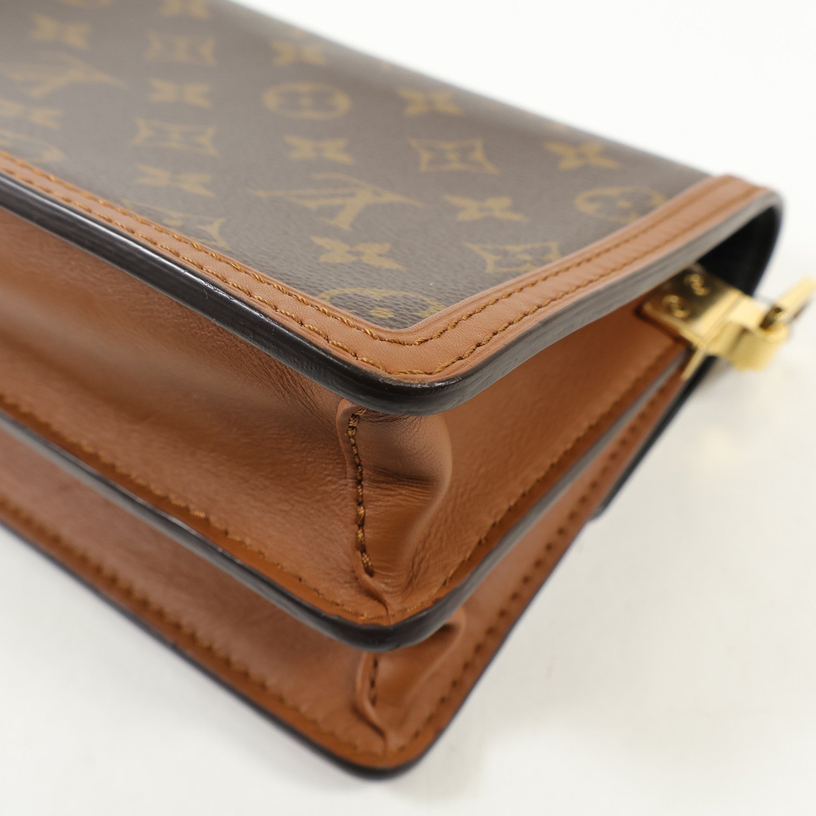 LOUIS VUITTON Monogram Reverse Mini Dauphine金扣肩背袋
