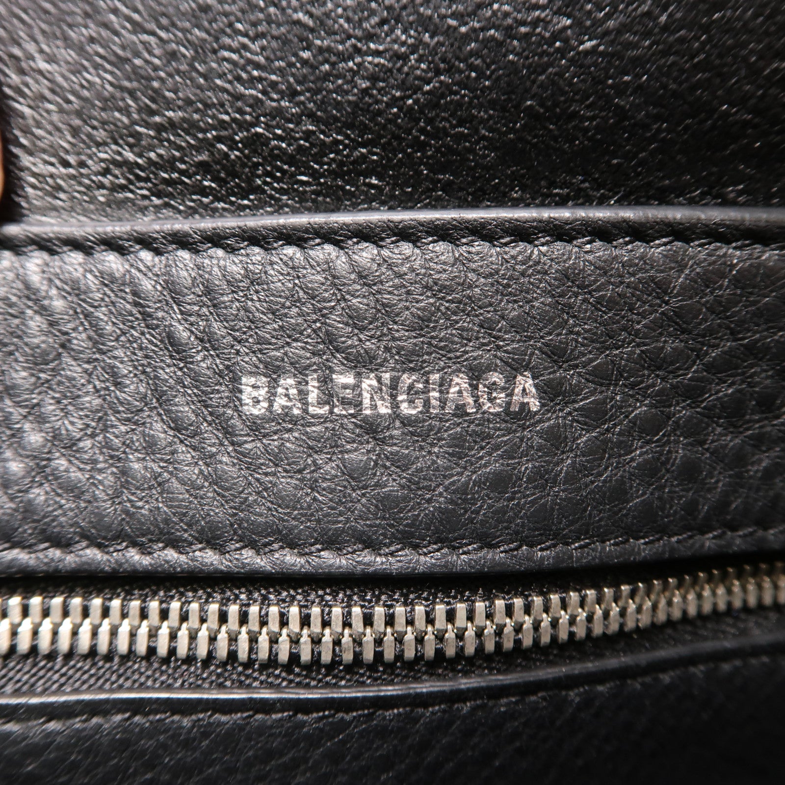 BALENCIAGA 【清倉大減價】牛皮皮革Everyday Tote XXS銀扣手挽肩背兩用袋黑色