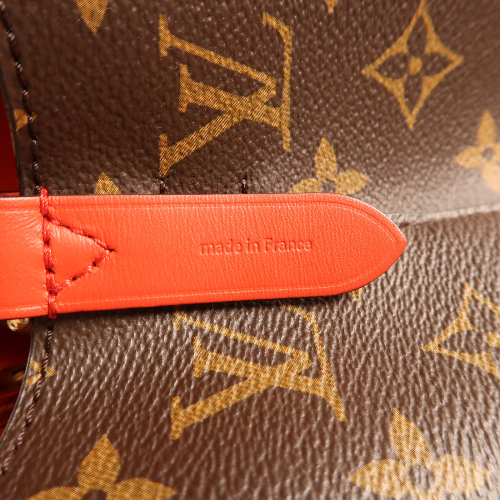 LOUIS VUITTON Monogram Neo Noe MM金扣肩背袋Coquelicot/紅色