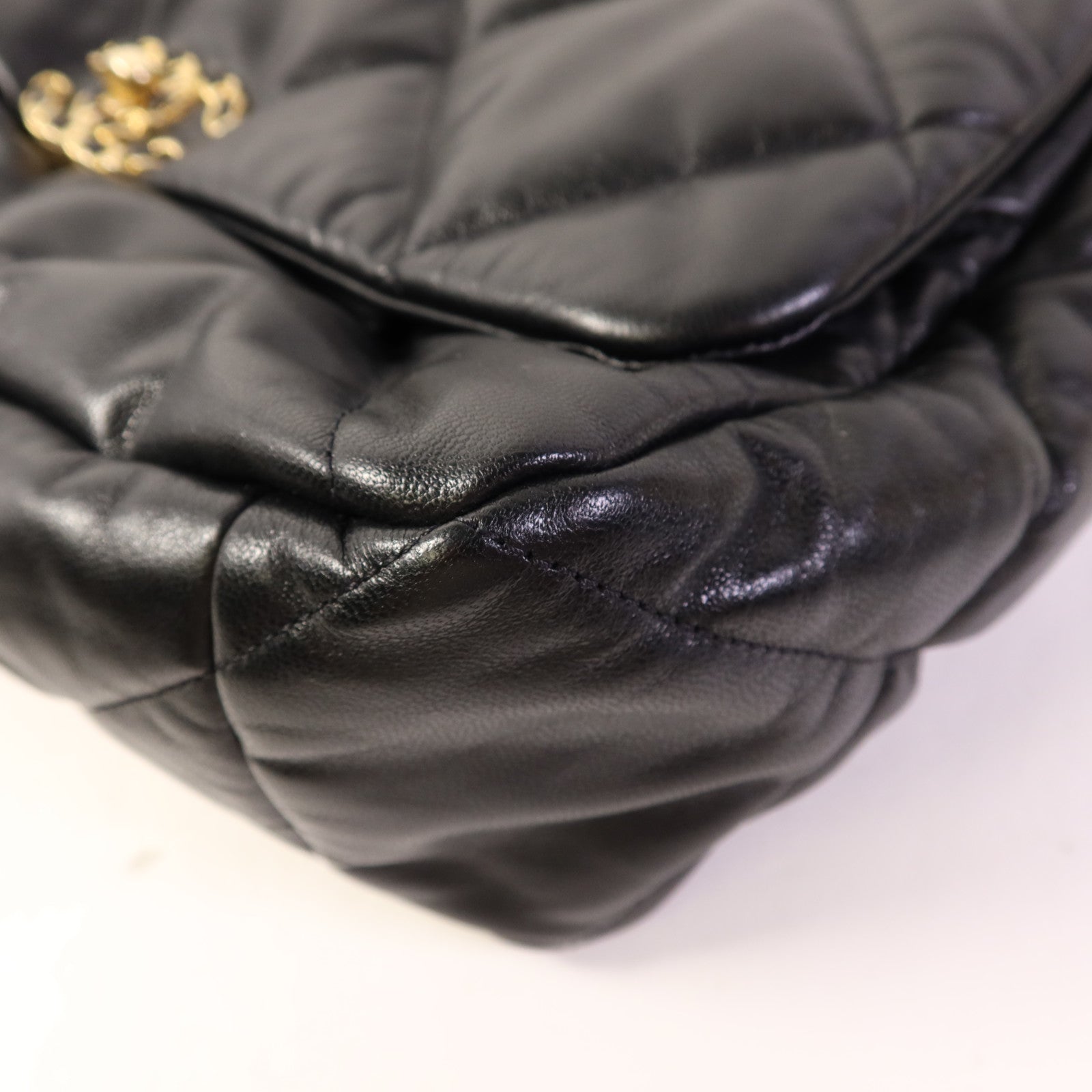 CHANEL 羊皮皮革Chanel 19 Large鏈帶手挽肩背兩用袋