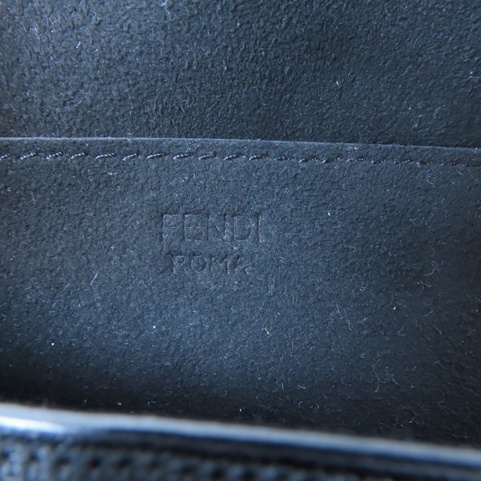 FENDI 帆布Chain Shoulder銀扣鏈帶肩背袋黑色