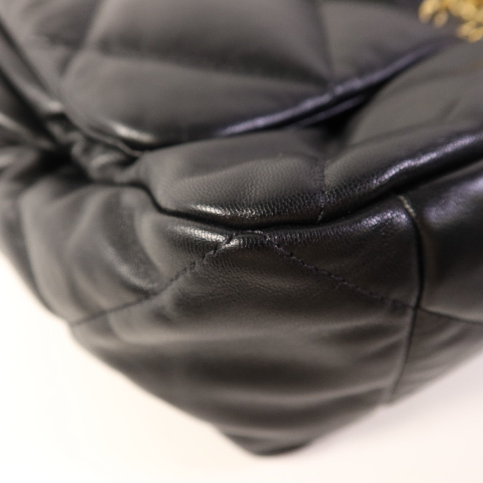 CHANEL 羊皮皮革Chanel 19 Large鏈帶手挽肩背兩用袋