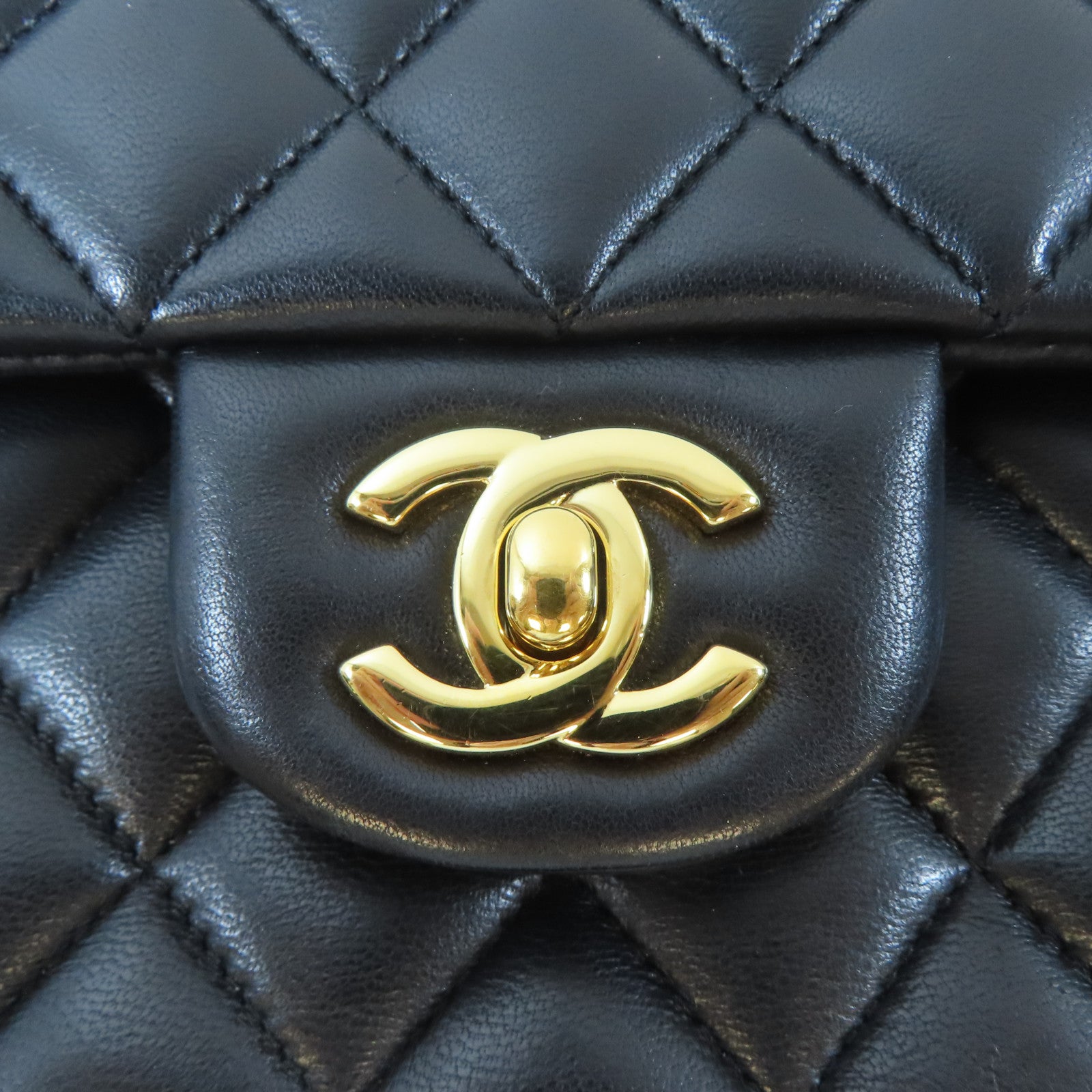 CHANEL 【激減優惠】菱格羊皮皮革Classic 25金扣鏈帶肩背袋黑色