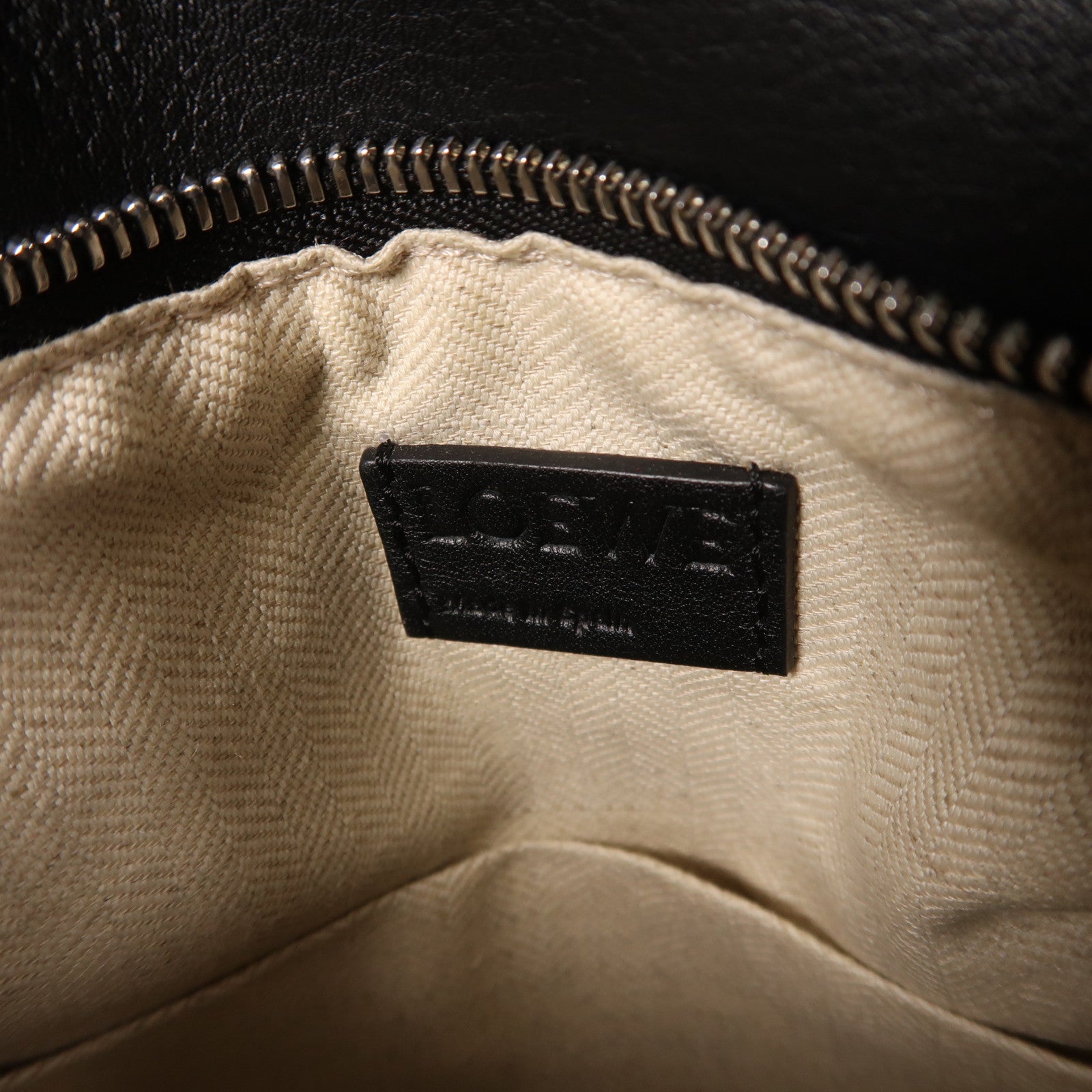 LOEWE 牛皮皮革Small Puzzle銀扣手挽肩背兩用袋黑色