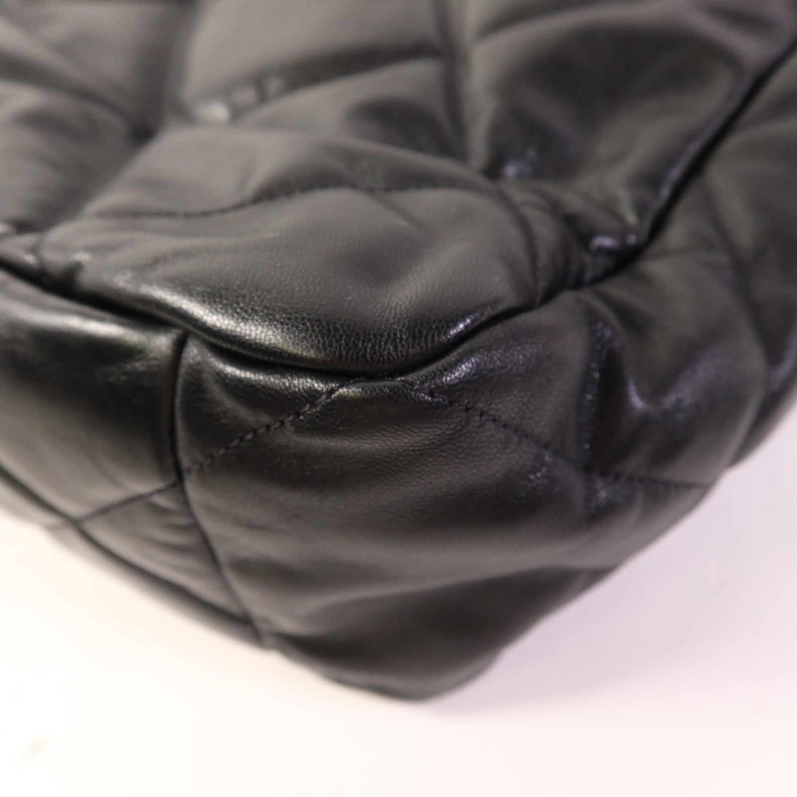 CHANEL 羊皮皮革Chanel 19 Large鏈帶手挽肩背兩用袋