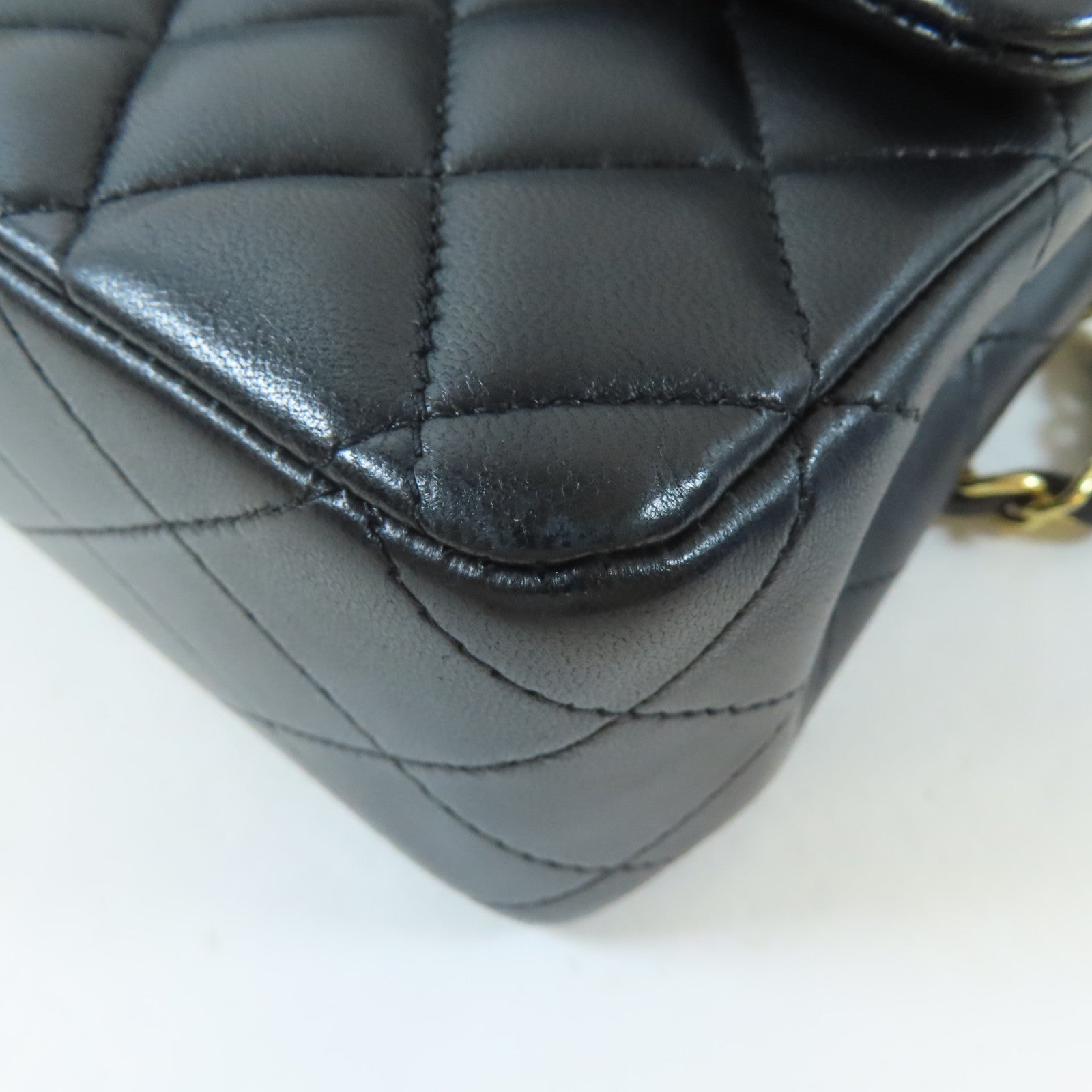 CHANEL 【激減優惠】菱格羊皮皮革Classic 25金扣鏈帶肩背袋黑色