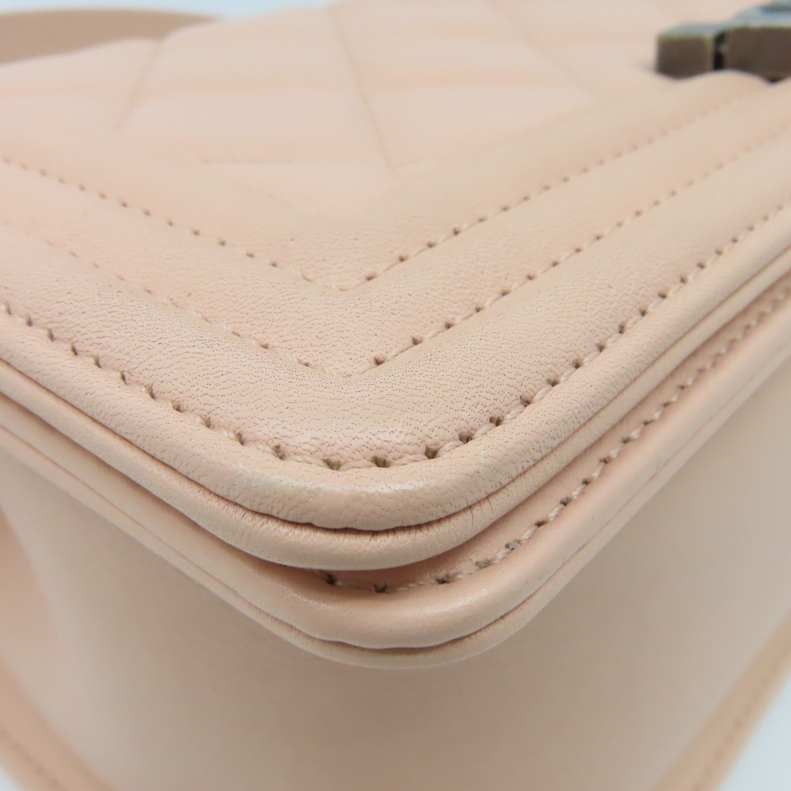 CHANEL 【激減優惠】菱格羊皮皮革Boy Chanel Cain Shoulder Bag銀扣鏈帶肩背袋粉紅色