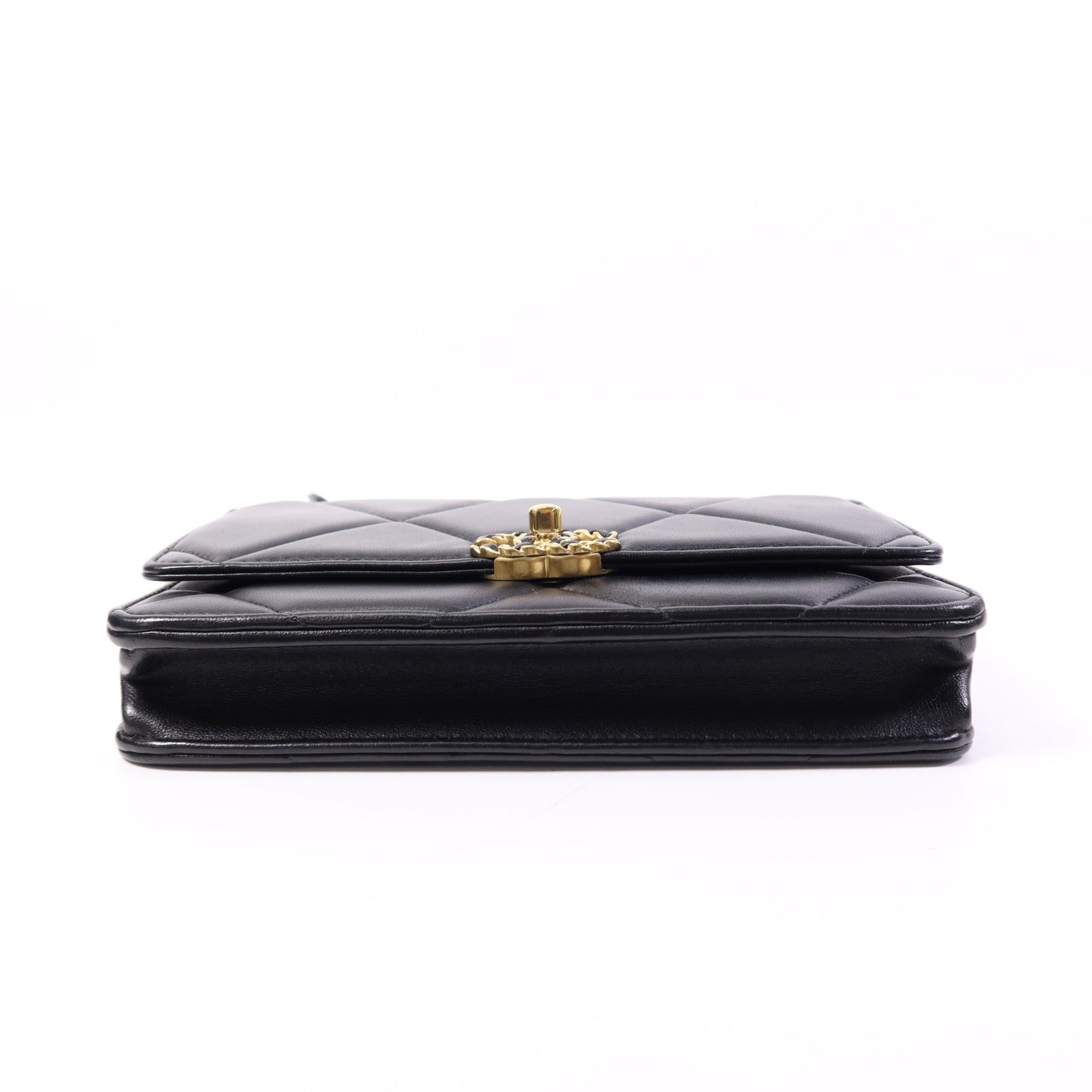 CHANEL 羊皮皮革Chanel 19 WOC鏈帶肩背袋