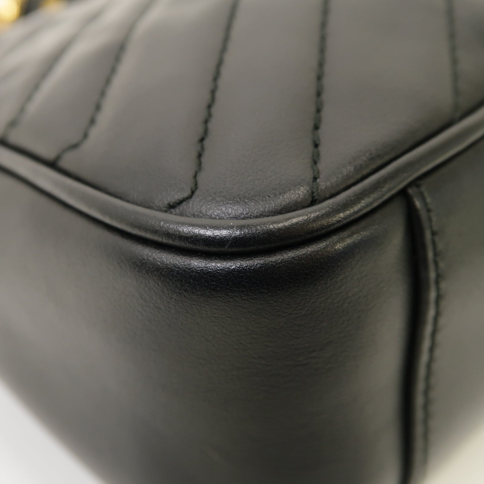 GUCCI 牛皮皮革Shoulder Bag金扣鏈帶肩背袋黒色