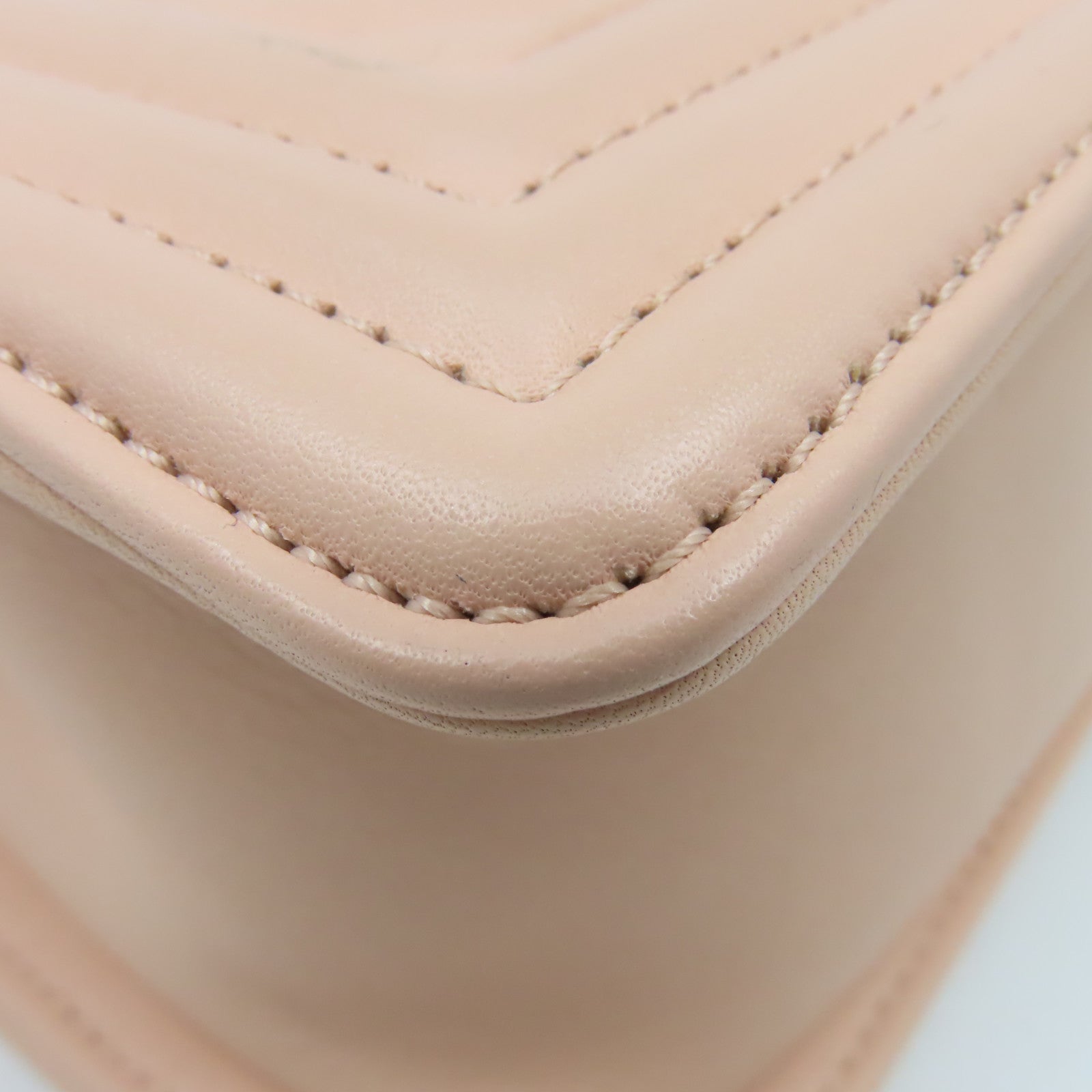 CHANEL 【激減優惠】菱格羊皮皮革Boy Chanel Cain Shoulder Bag銀扣鏈帶肩背袋粉紅色