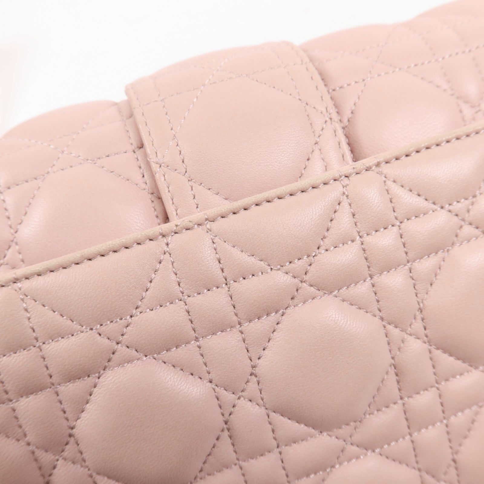 Dior 牛皮皮革Miss Dior銀扣鏈帶肩背袋